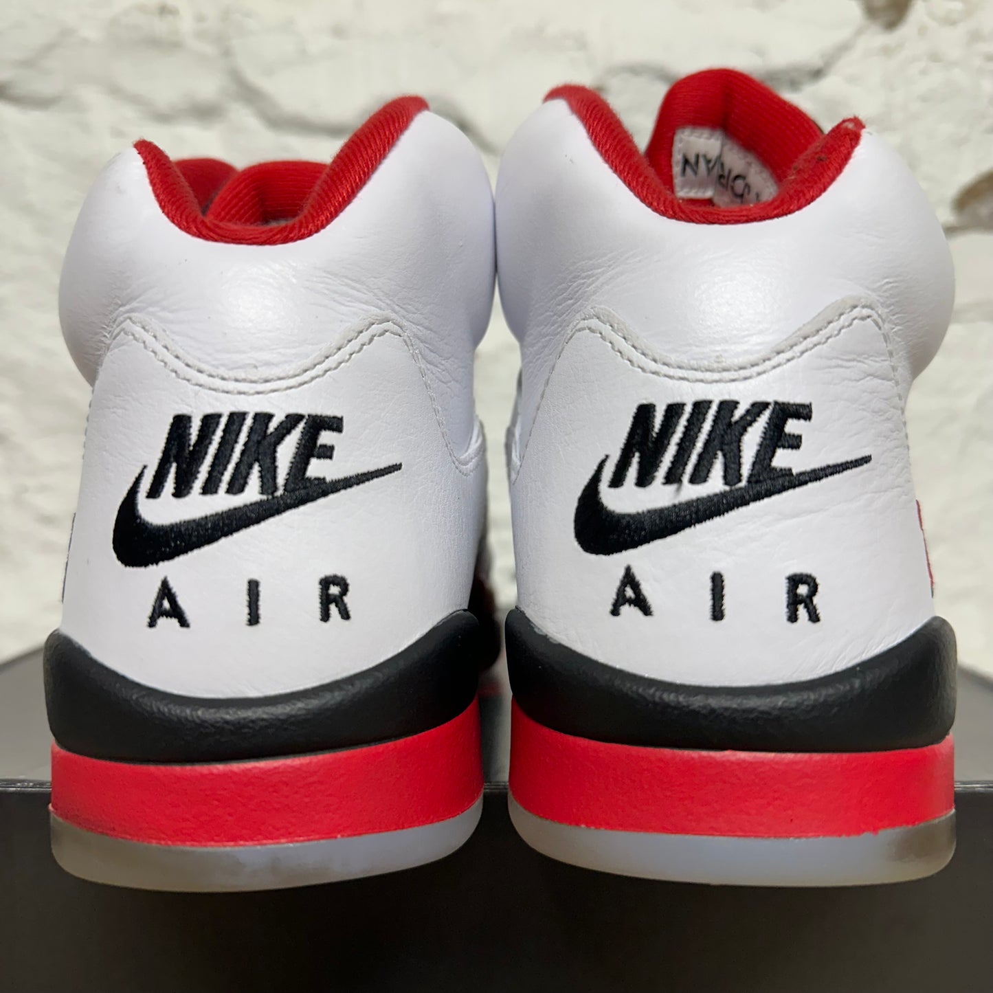 Air Jordan 5 Fire Red Black Tongue (2025) Sz 11