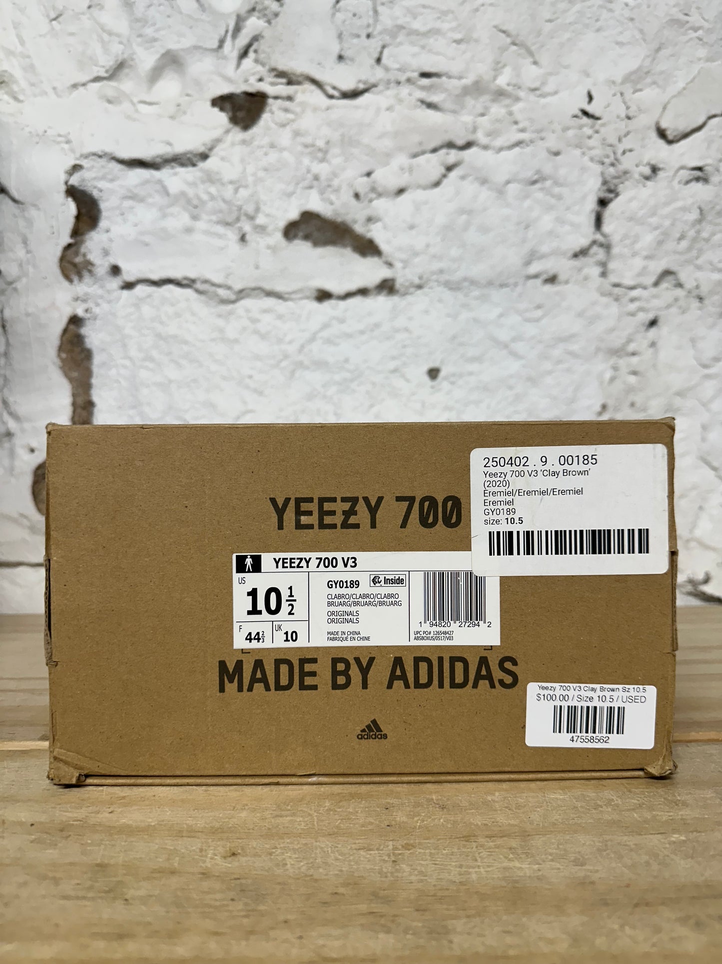 Yeezy 700 V3 Clay Brown Sz 10.5