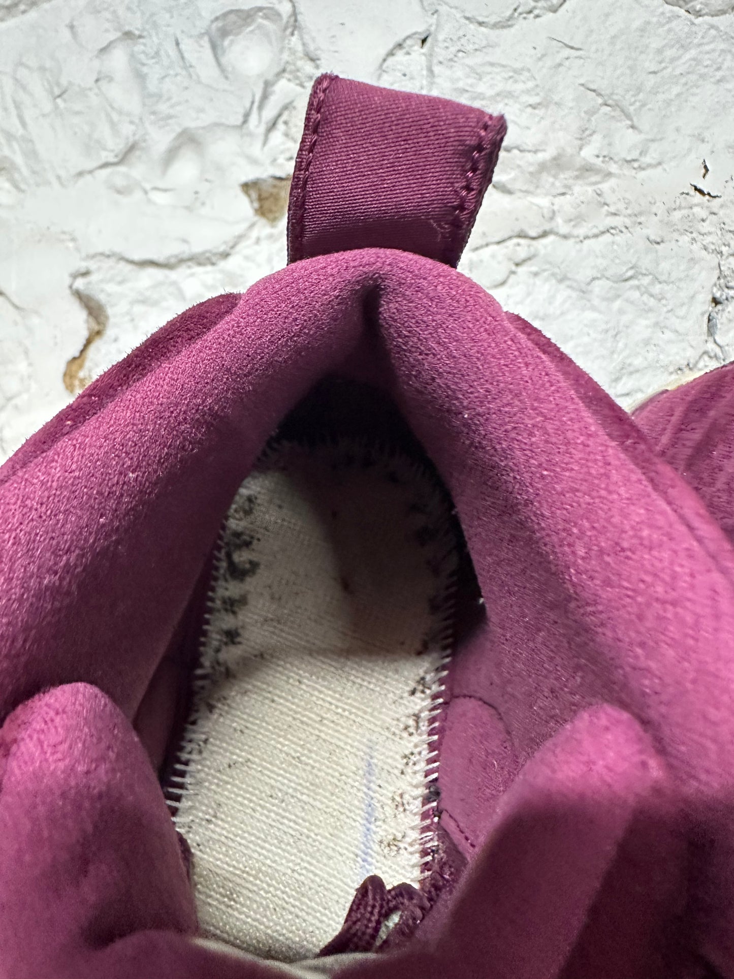 Air Jordan 12 Bordeaux Sz 10.5