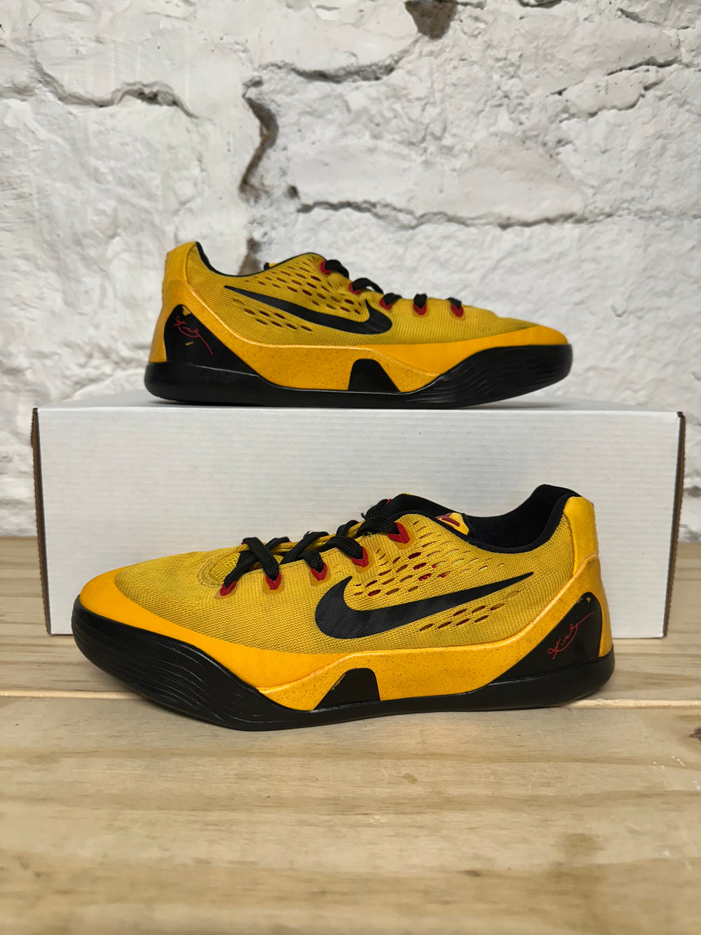 Nike Kobe 9 Low Bruce Lee Sz 5Y