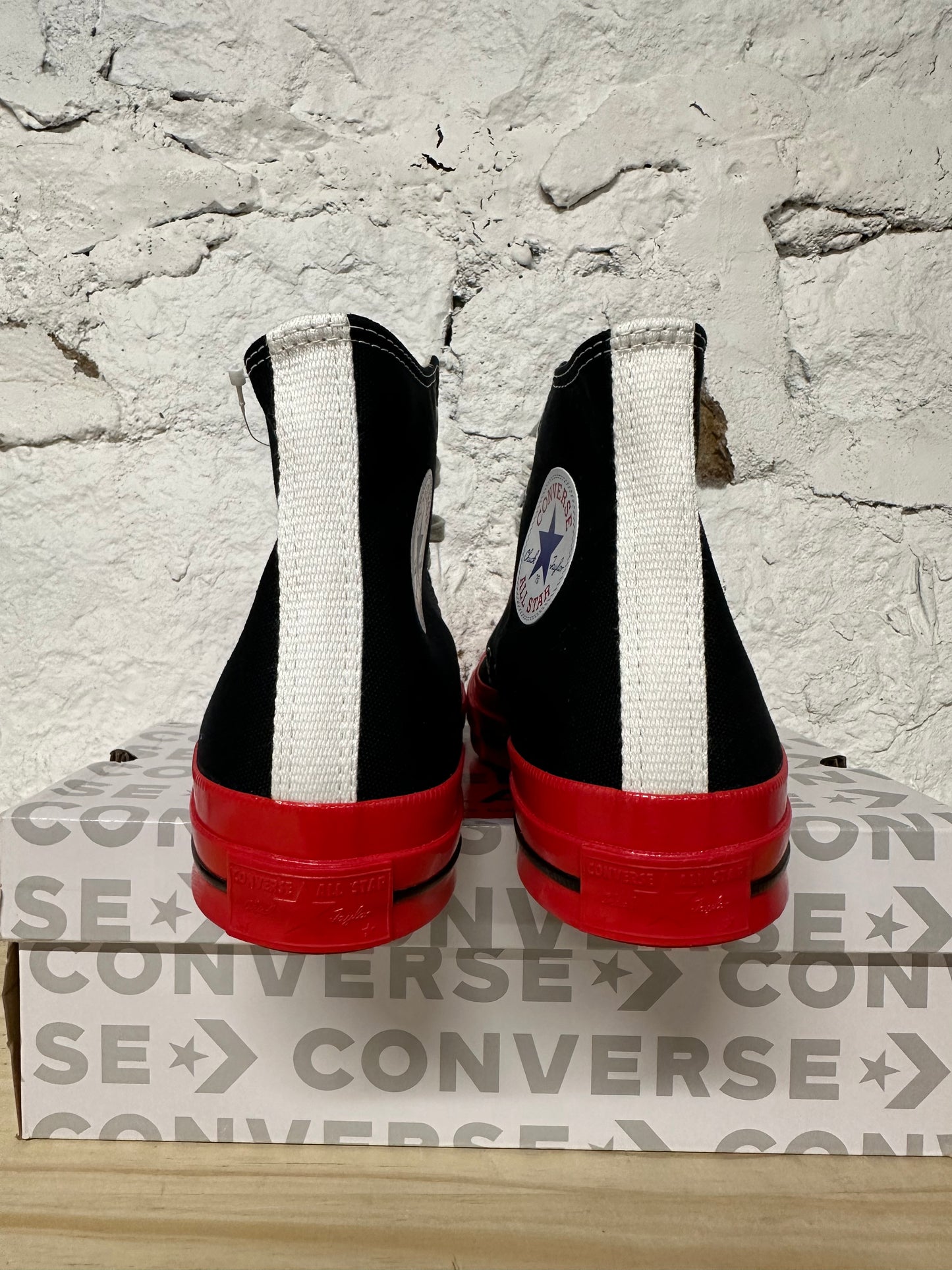 Converse CDG Red Black Sole Sz 8.5 DS