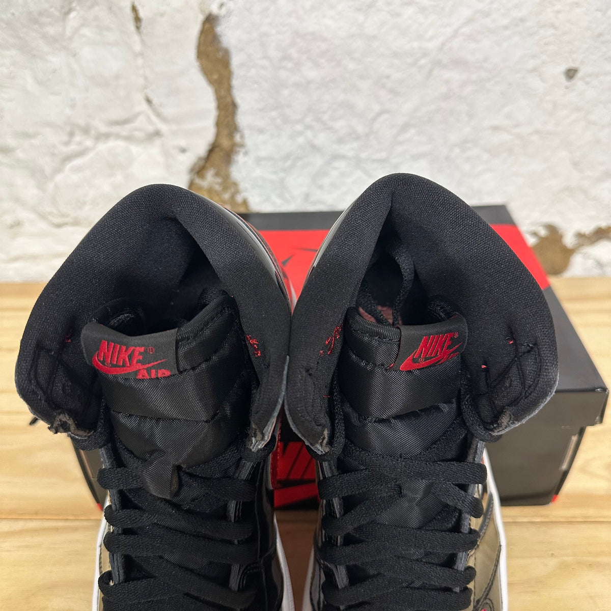 Air Jordan 1 High Patent Bred Sz 9