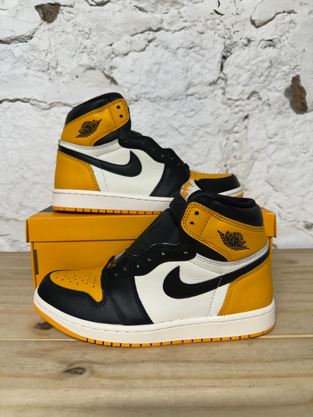 Air Jordan 1 High Taxi Sz 6.5 DS
