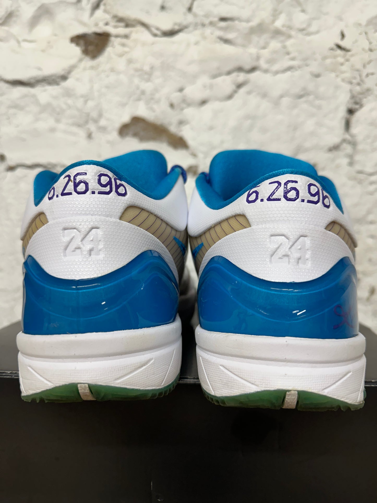 Nike Kobe 4 Draft Day Hornets Sz 10.5