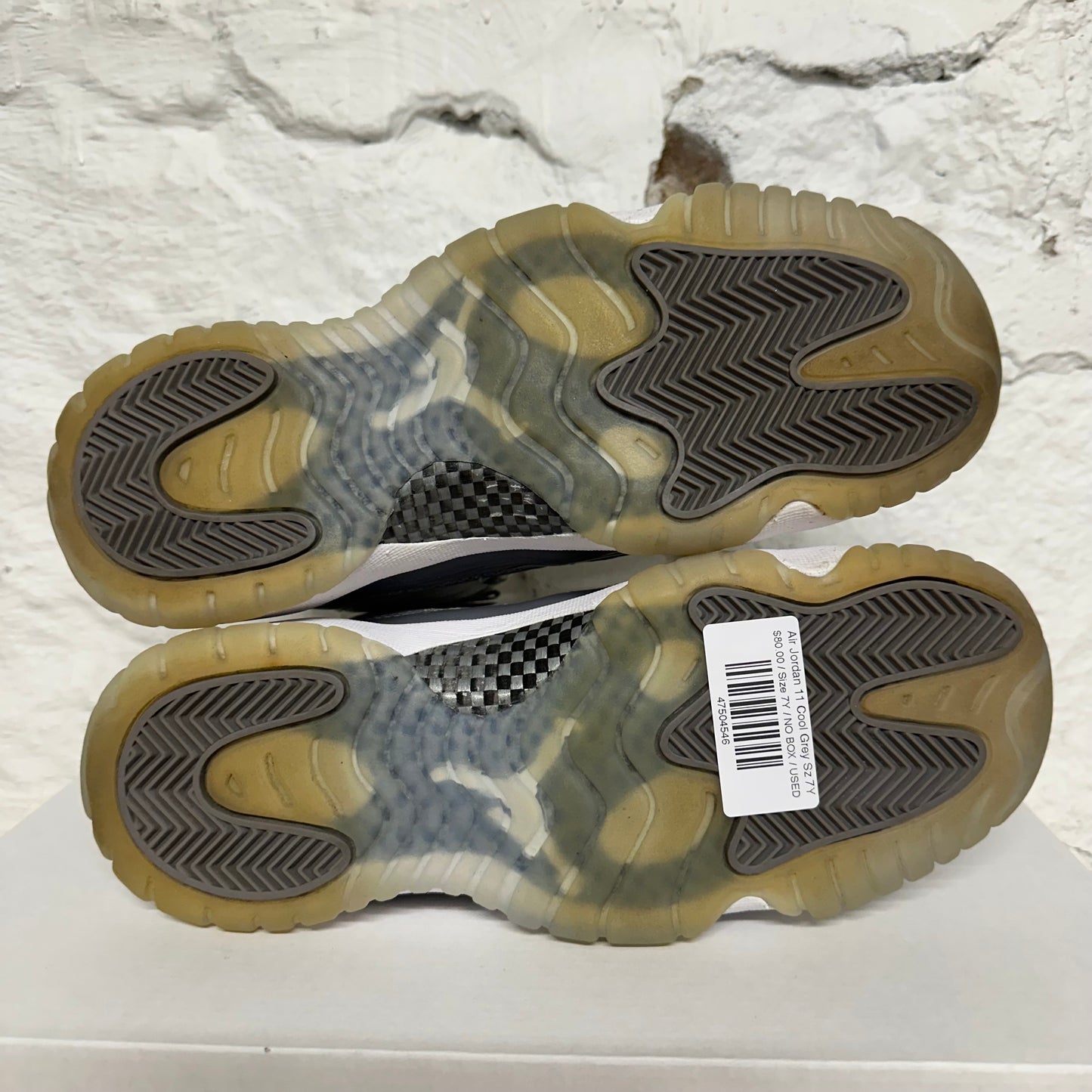 Air Jordan 11 High Cool Grey Sz 7Y