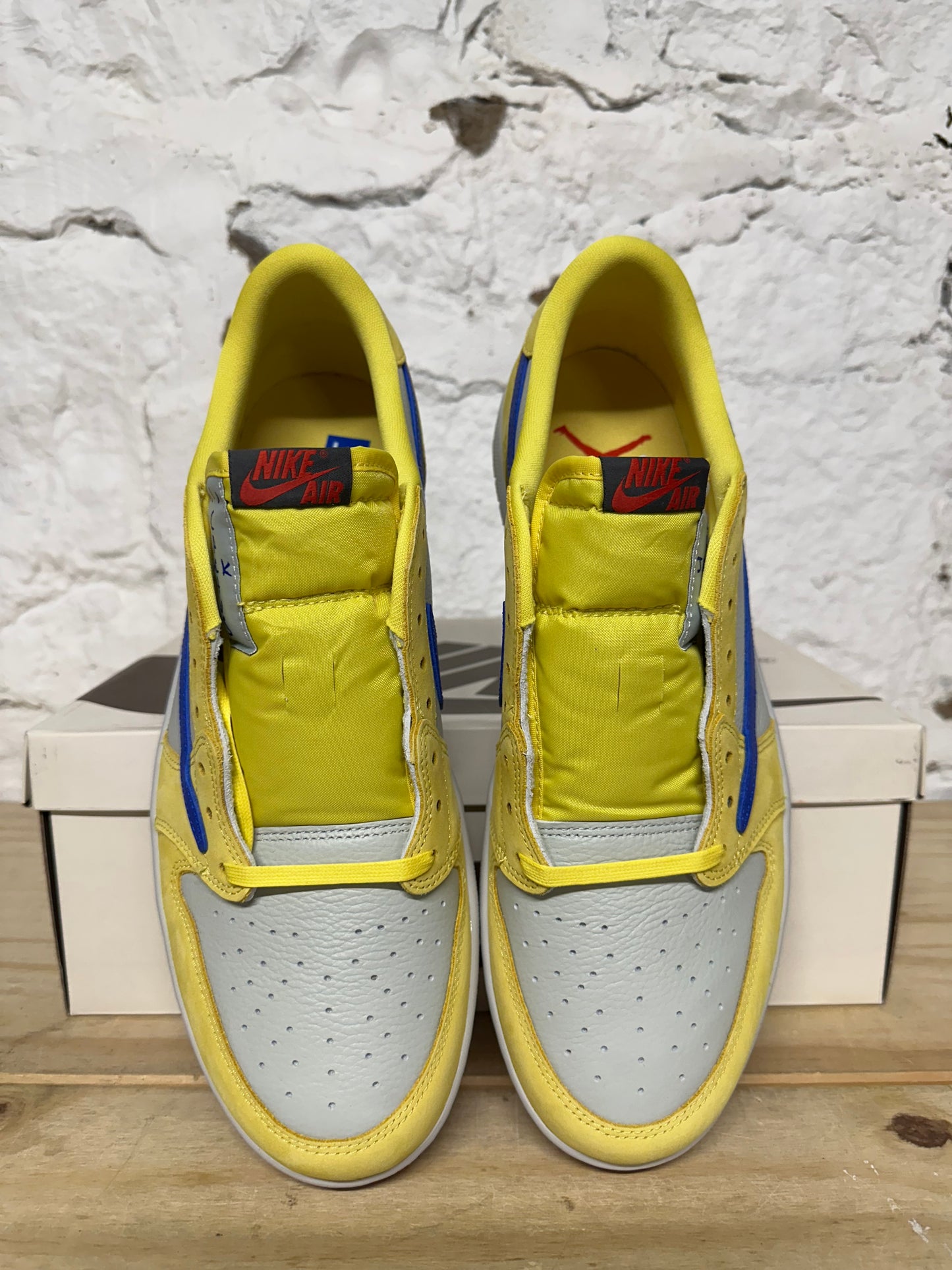 Air Jordan 1 Low Travis Scott Canary Sz 12.5 (14W) DS