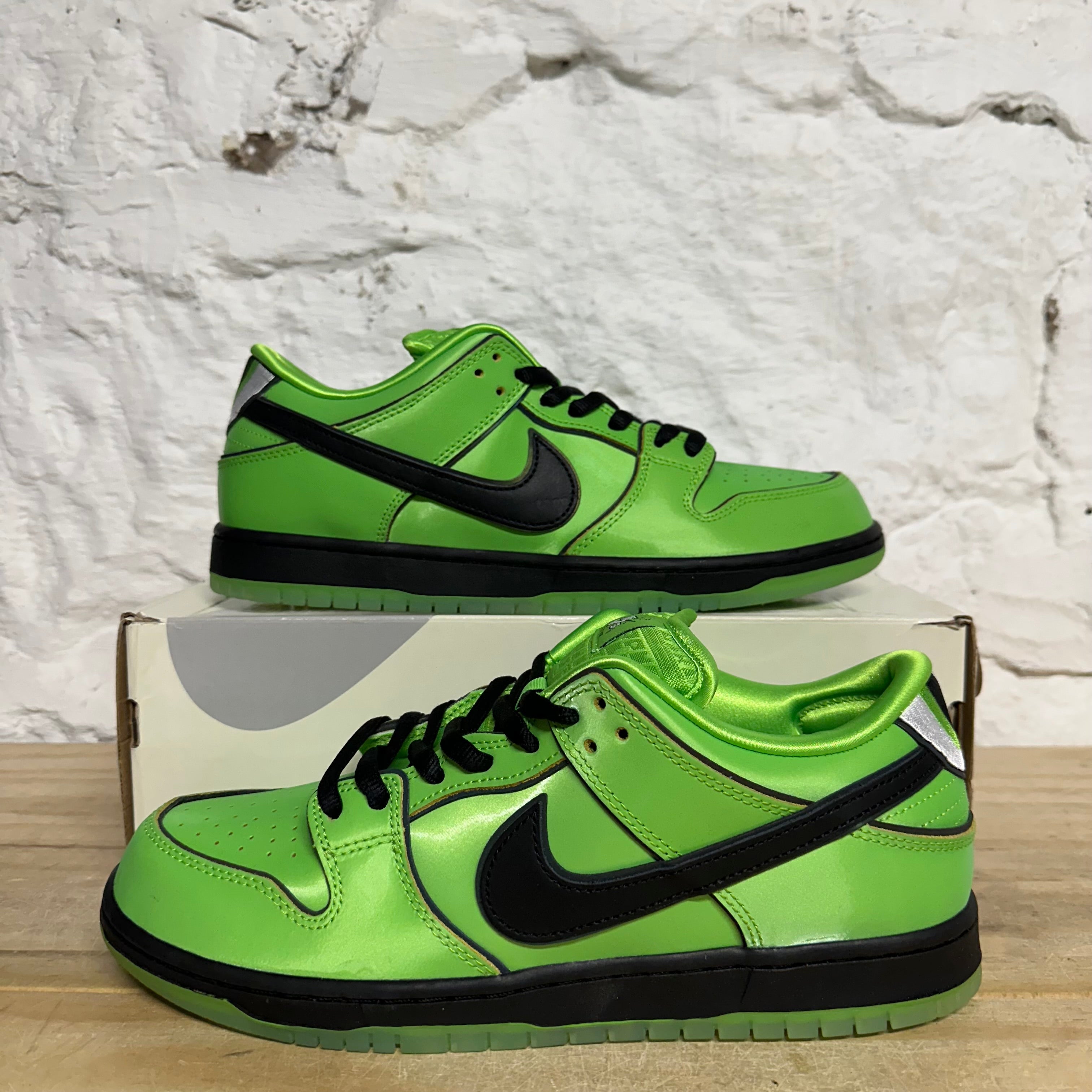 Nike SB Dunk Low Powerpuff Girls Buttercup Sz 11 DS