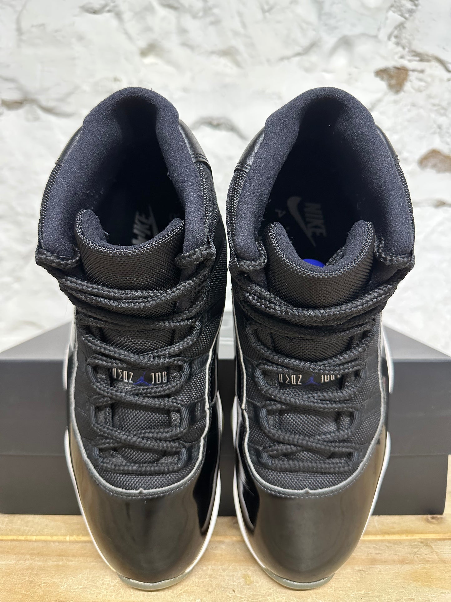 Air Jordan 11 High Space Jam (2016) Sz 9.5
