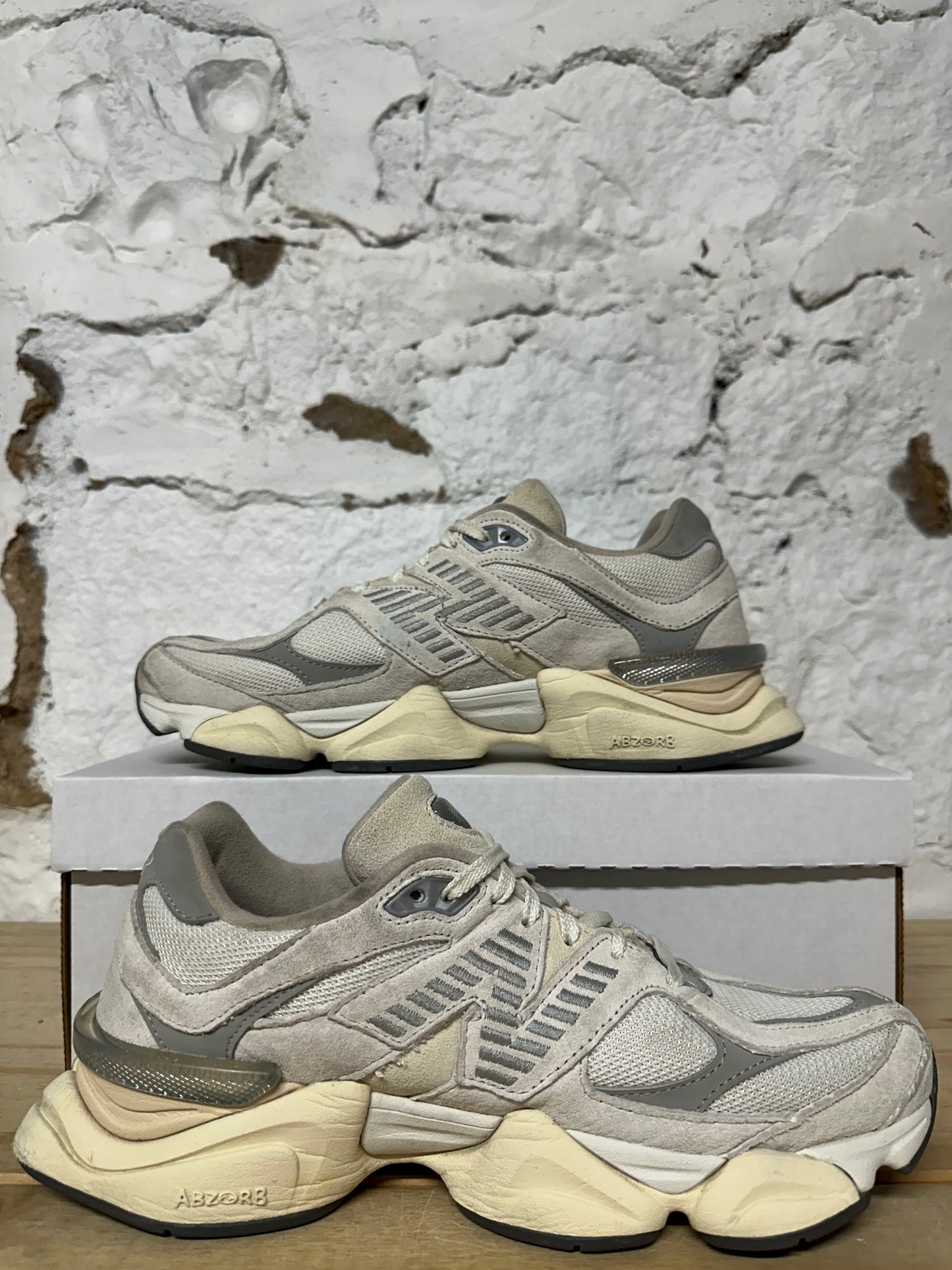 New Balance 9060 Sea Salt Concrete Sz 8.5