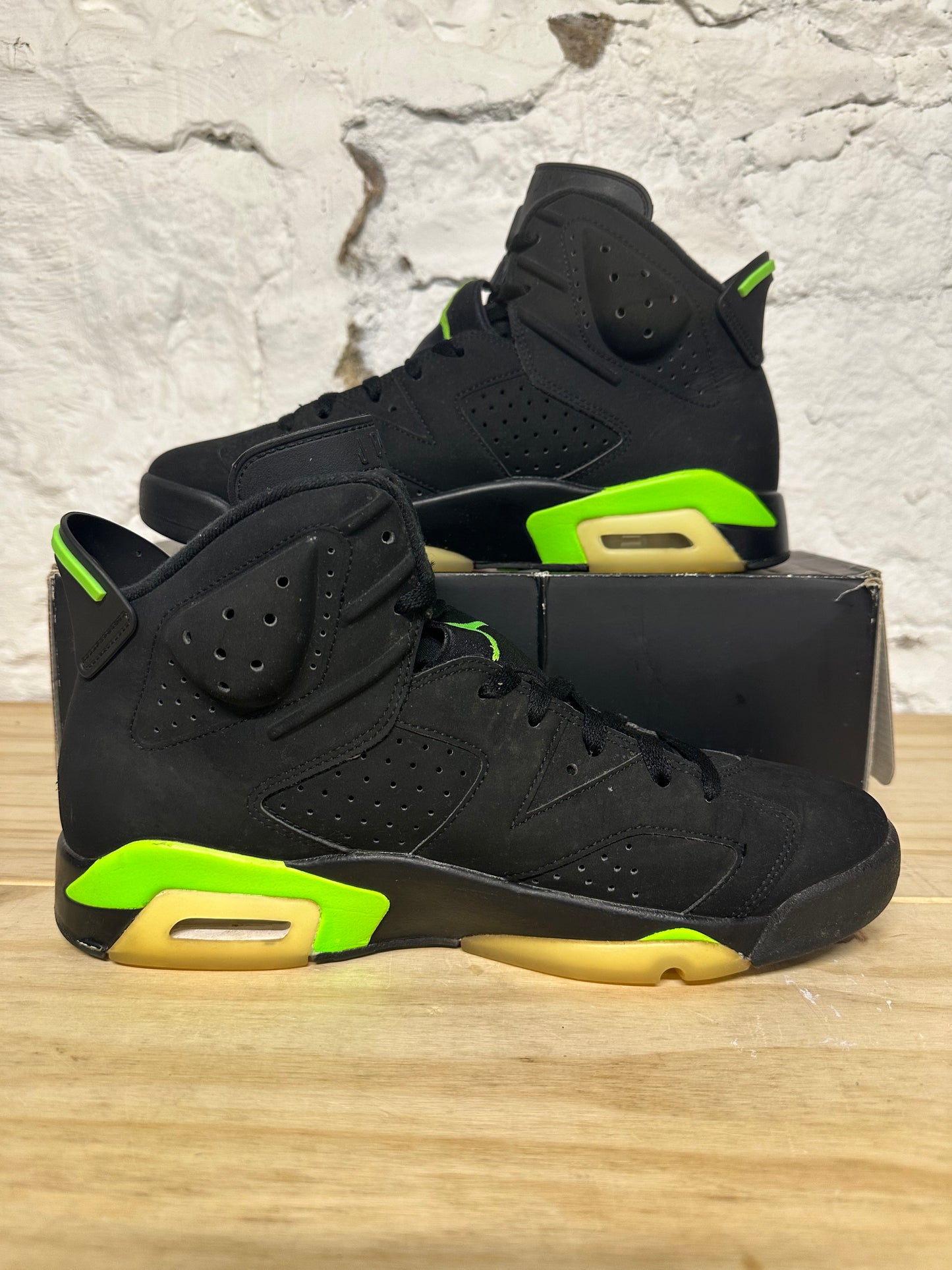 Air Jordan 6 Electric Green Sz 10.5