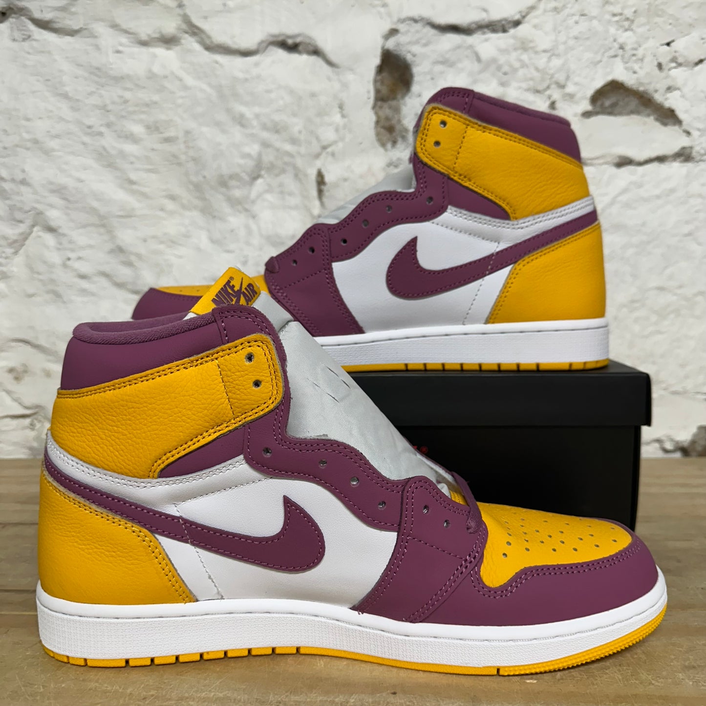 Air Jordan 1 High Brotherhood Sz 12 DS