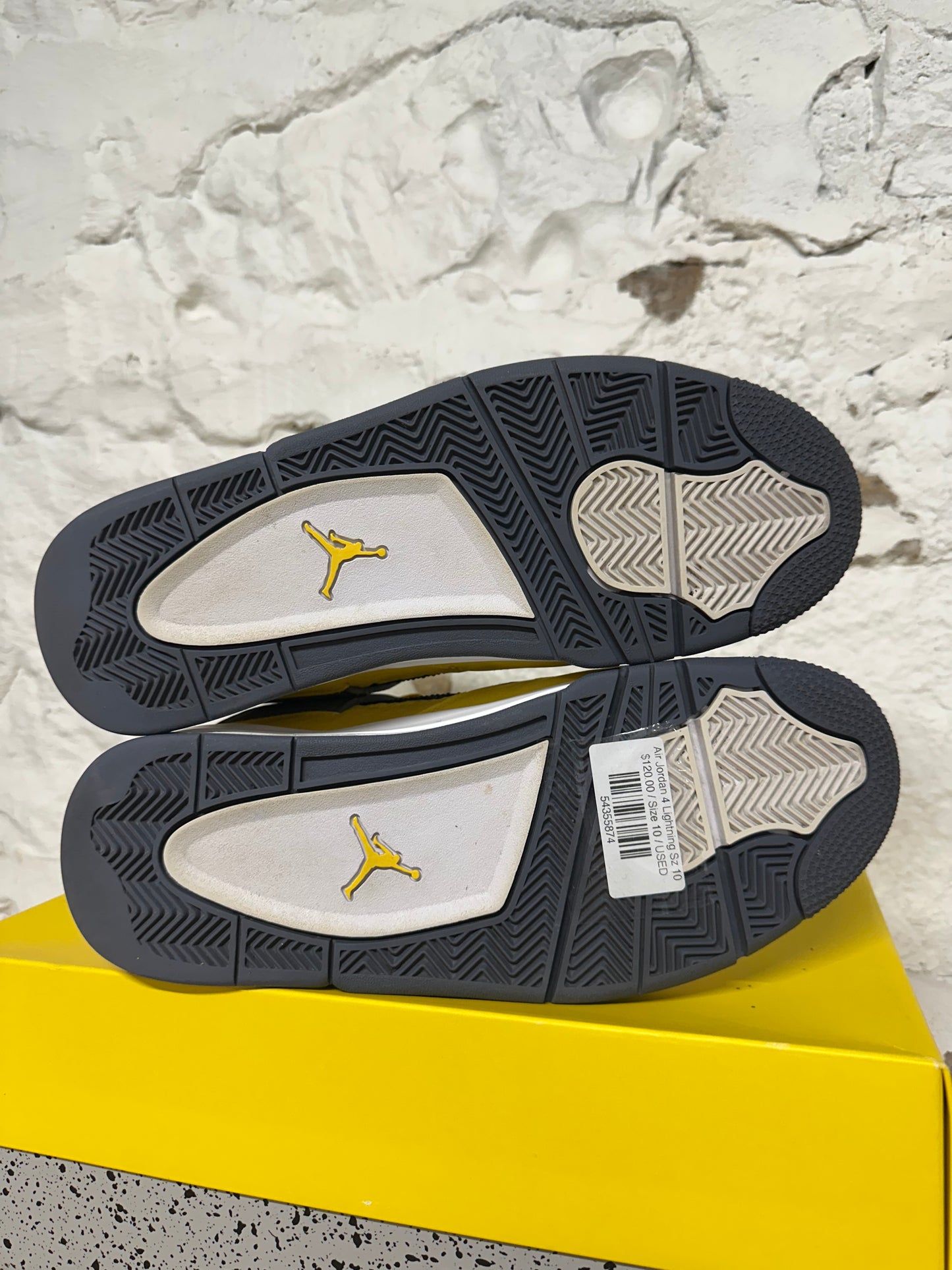 Air Jordan 4 Lightning Sz 10