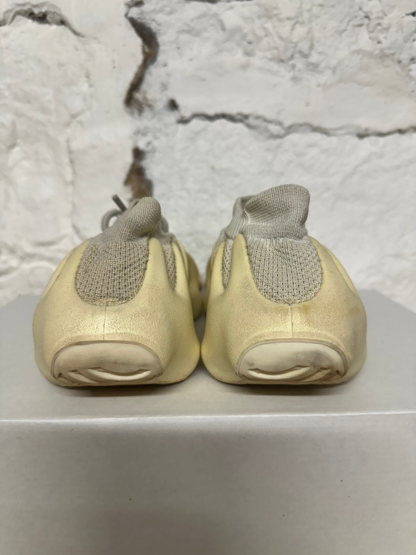 Yeezy 450 Cloud White Sz 5