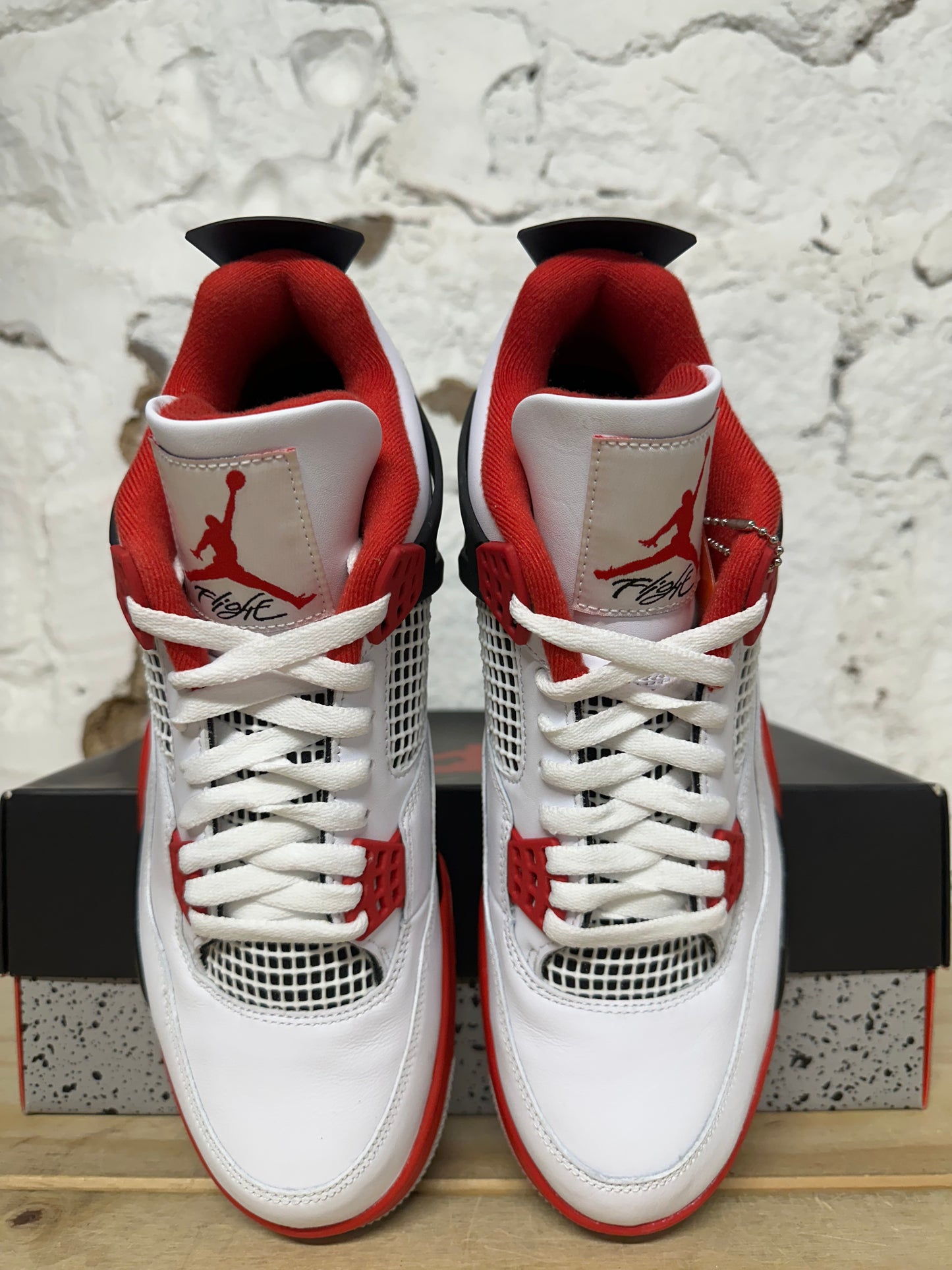 Air Jordan 4 Fire Red Sz 10.5 DS