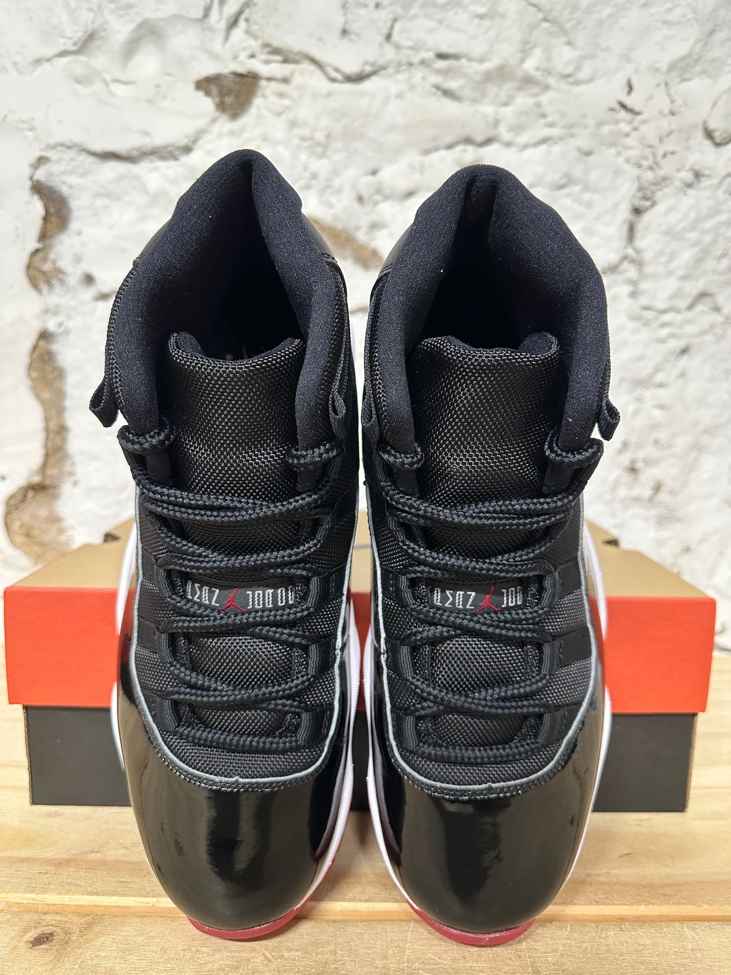 Air Jordan 11 High Bred Sz 9