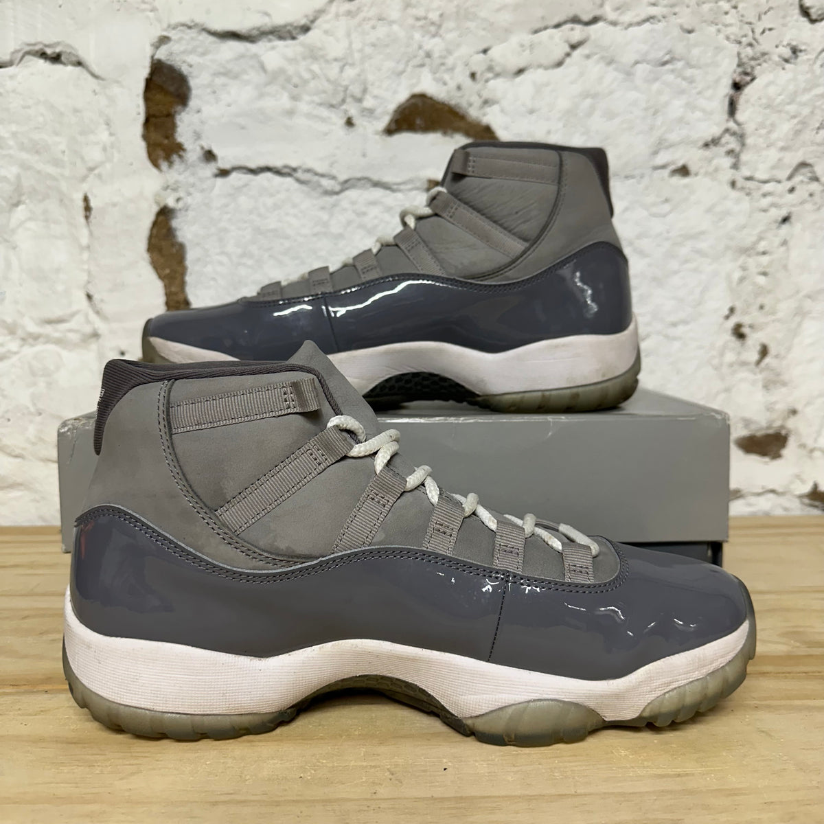 Air Jordan 11 High Cool Grey Sz 9.5