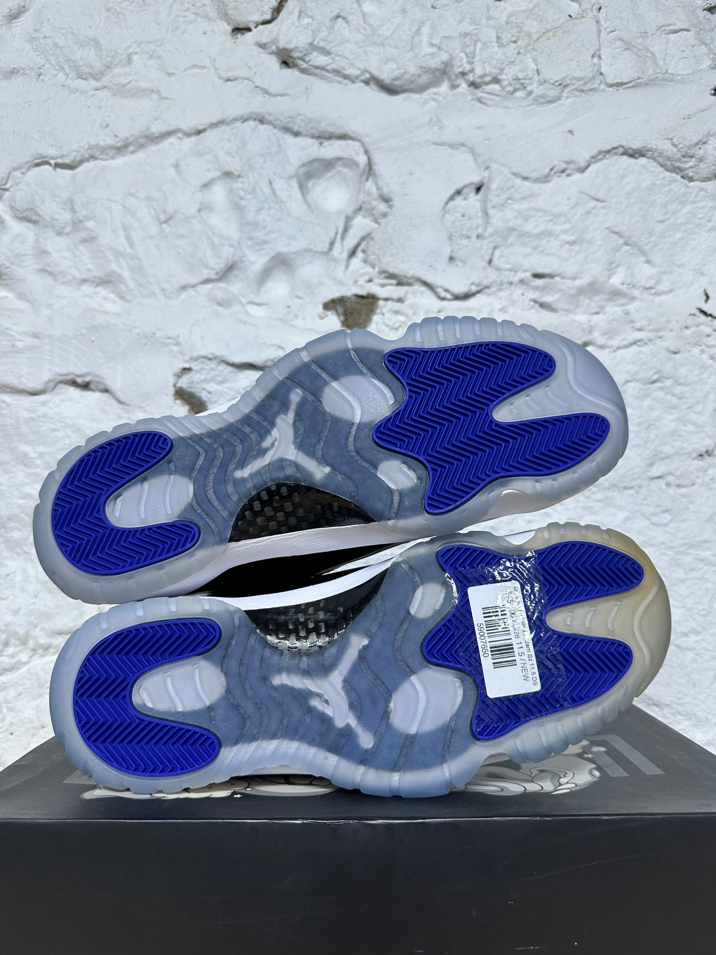 Air Jordan 11 High Space Jam Sz 11.5 DS