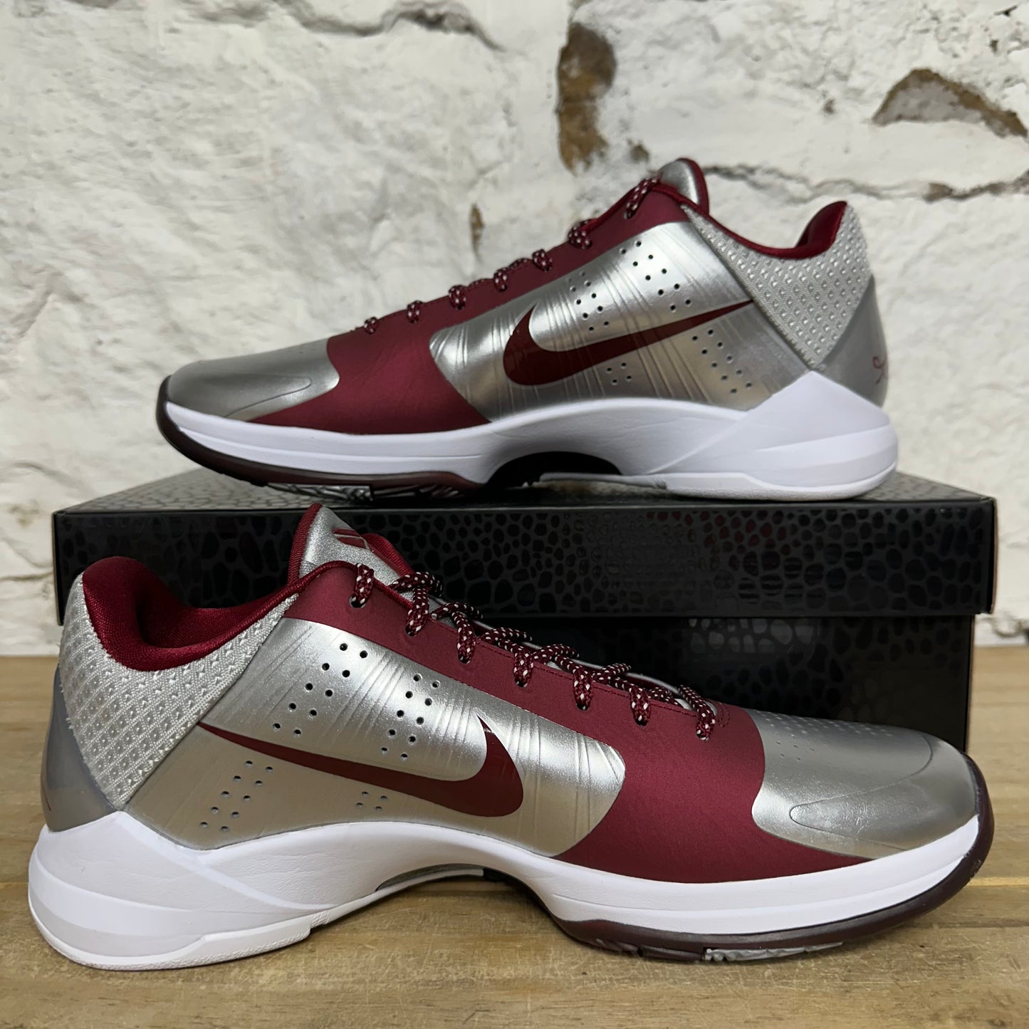 Nike Kobe 5 Protro Lower Merion Aces Away Sz 10.5