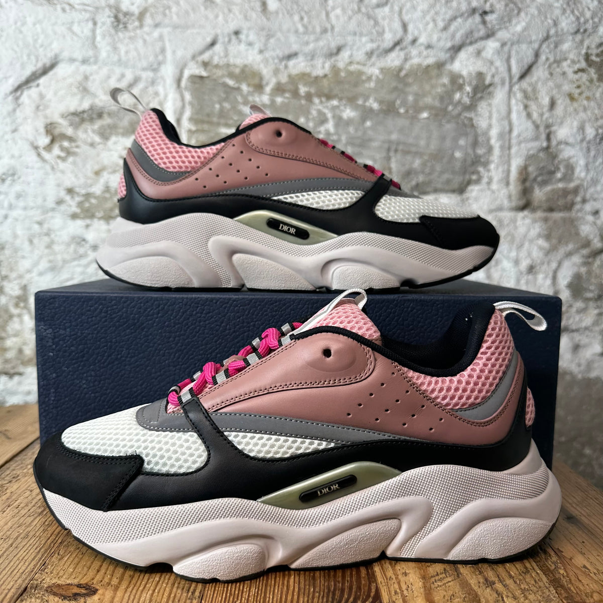 DIor B22 Rose Black White Sneaker Sz 9 (42)