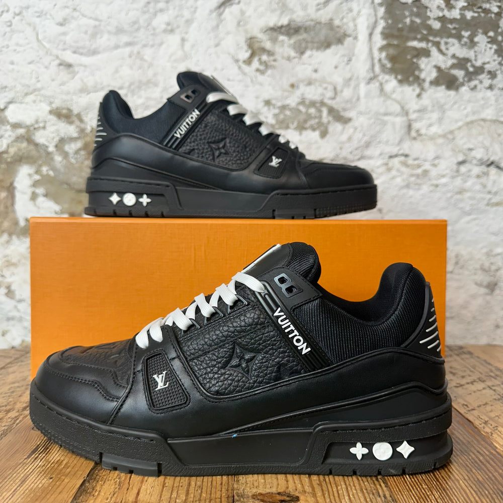 Louis Vuitton Triple Black Trainer Sneaker Sz 7.5 (6LV)