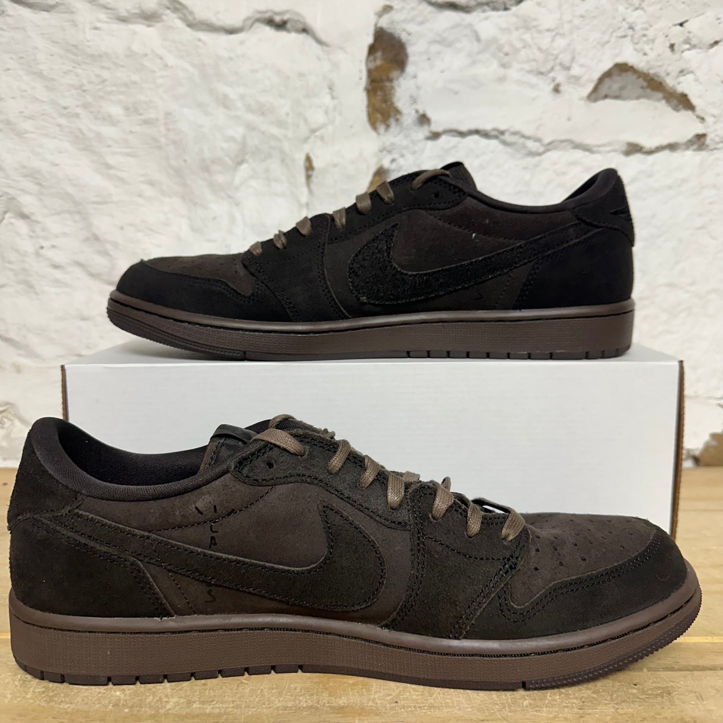 Air Jordan 1 Low Travis Scott Velvet Brown Sz 13