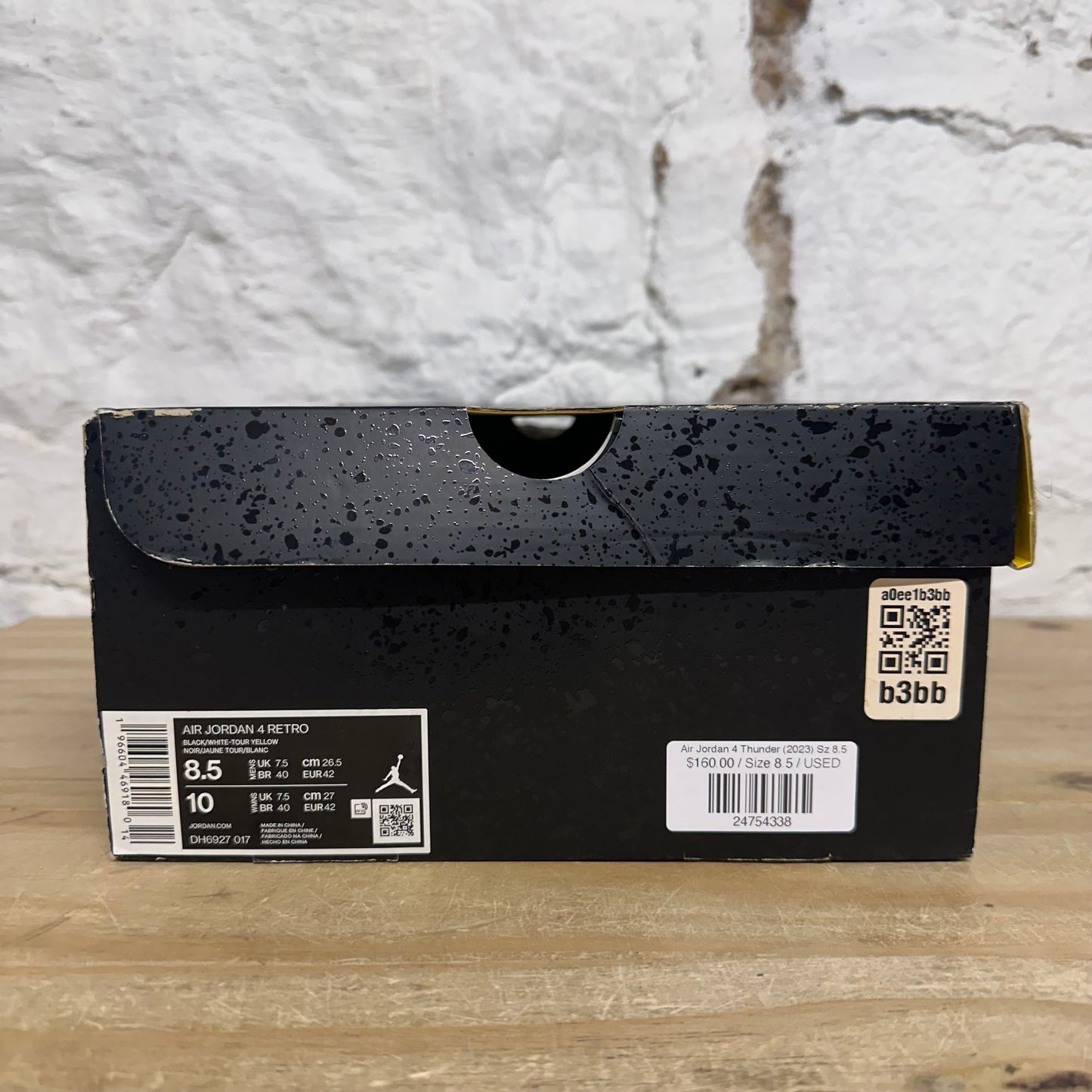 Air Jordan 4 Thunder (2023) Sz 8.5