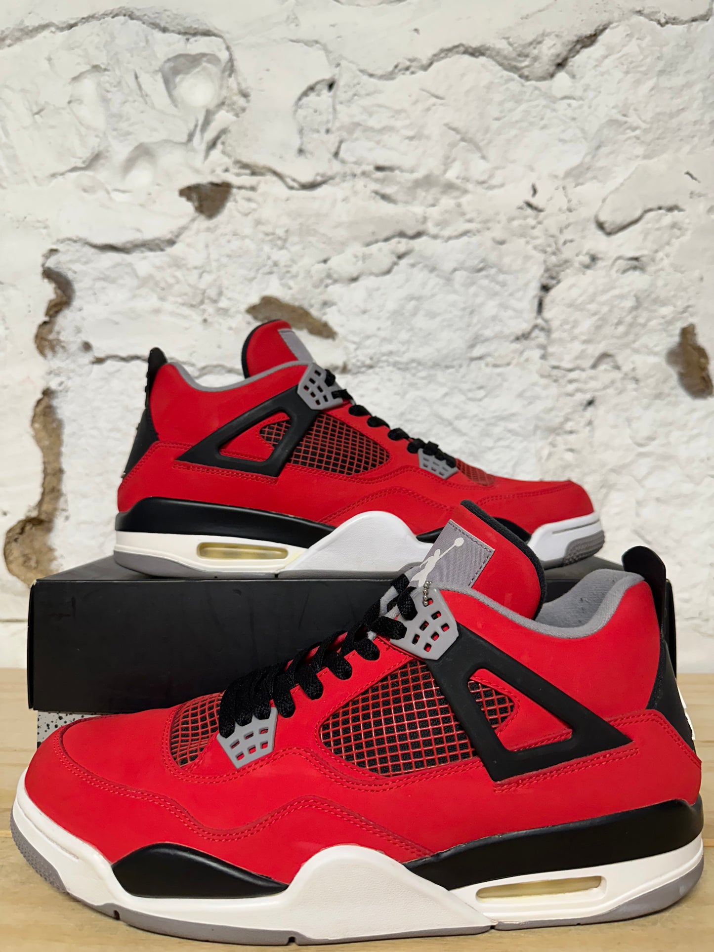 Air Jordan 4 Toro Sz 12