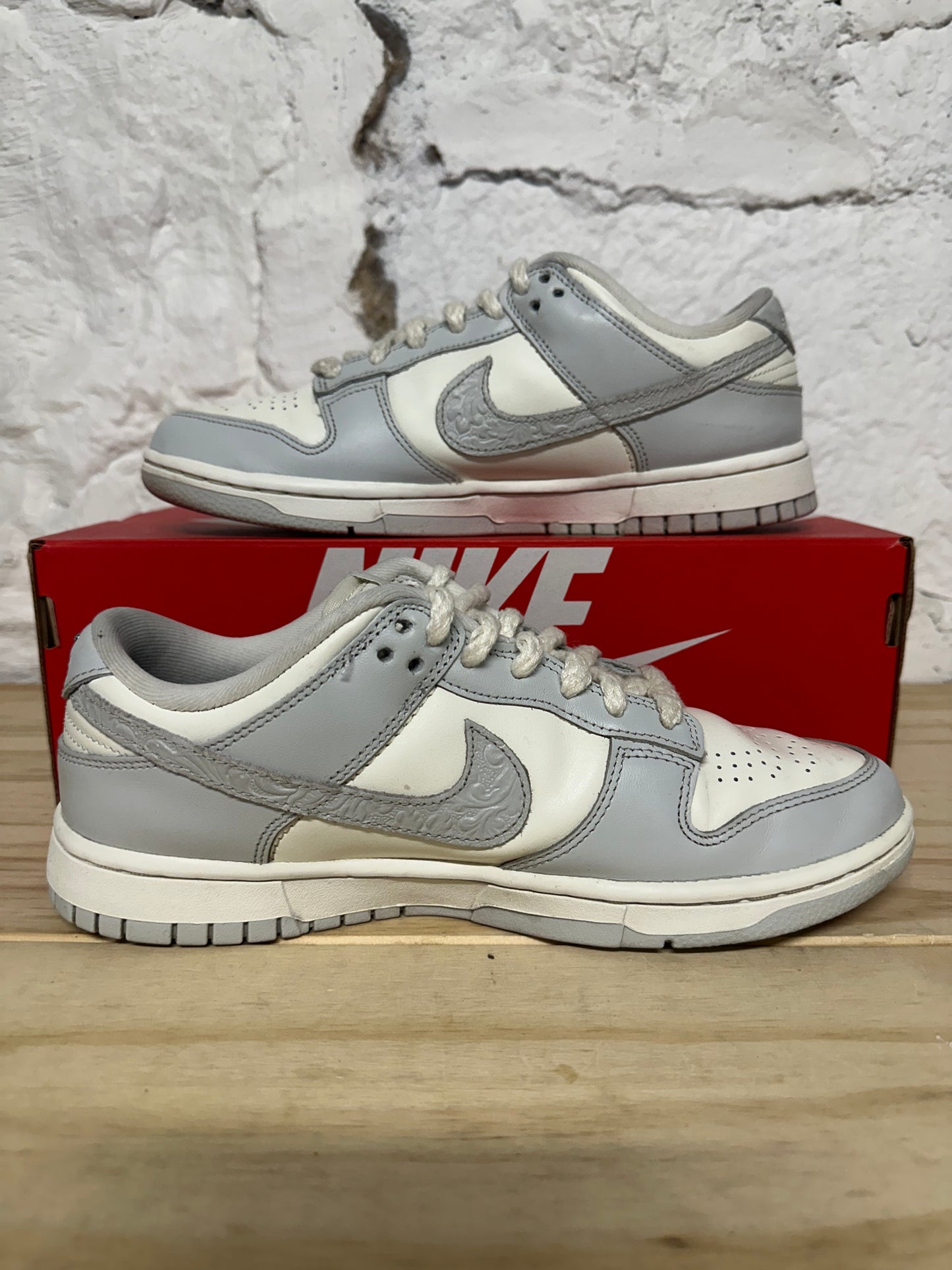 Nike Dunk Low Needlework Sail Aura Sz 7.5 (9W)