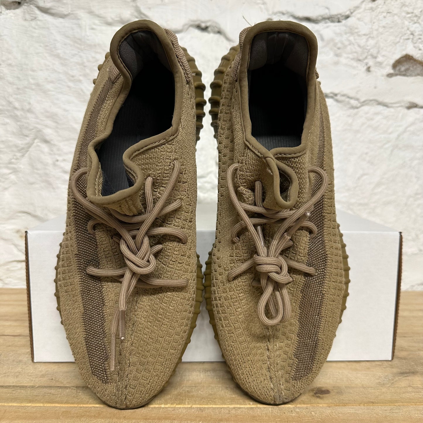 Yeezy 350 V2 Earth Sz 10.5