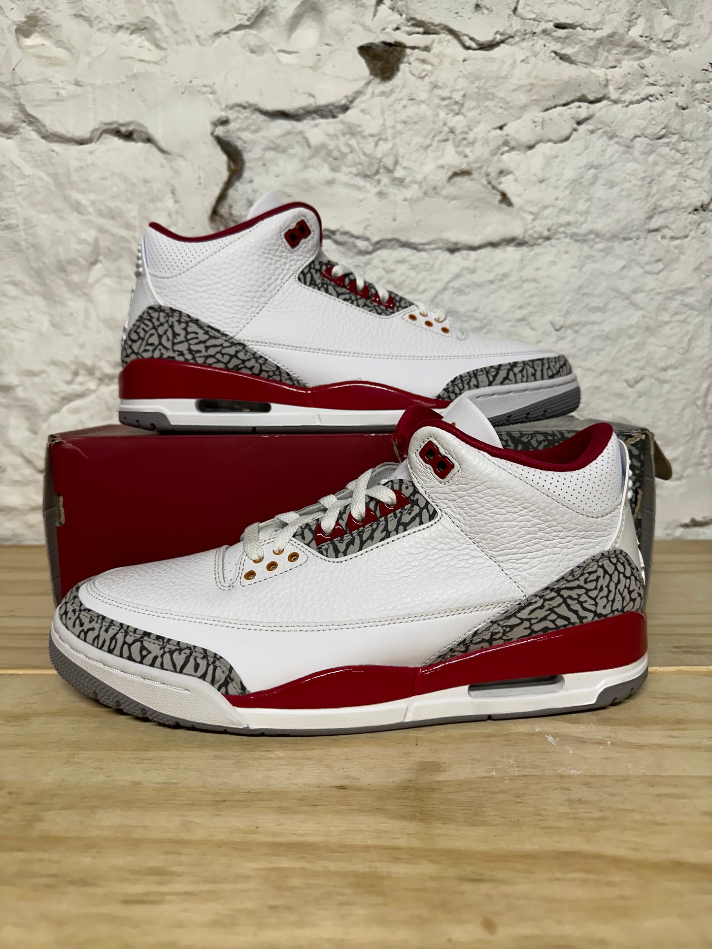 Air Jordan 3 Cardinal Sz 11.5 DS