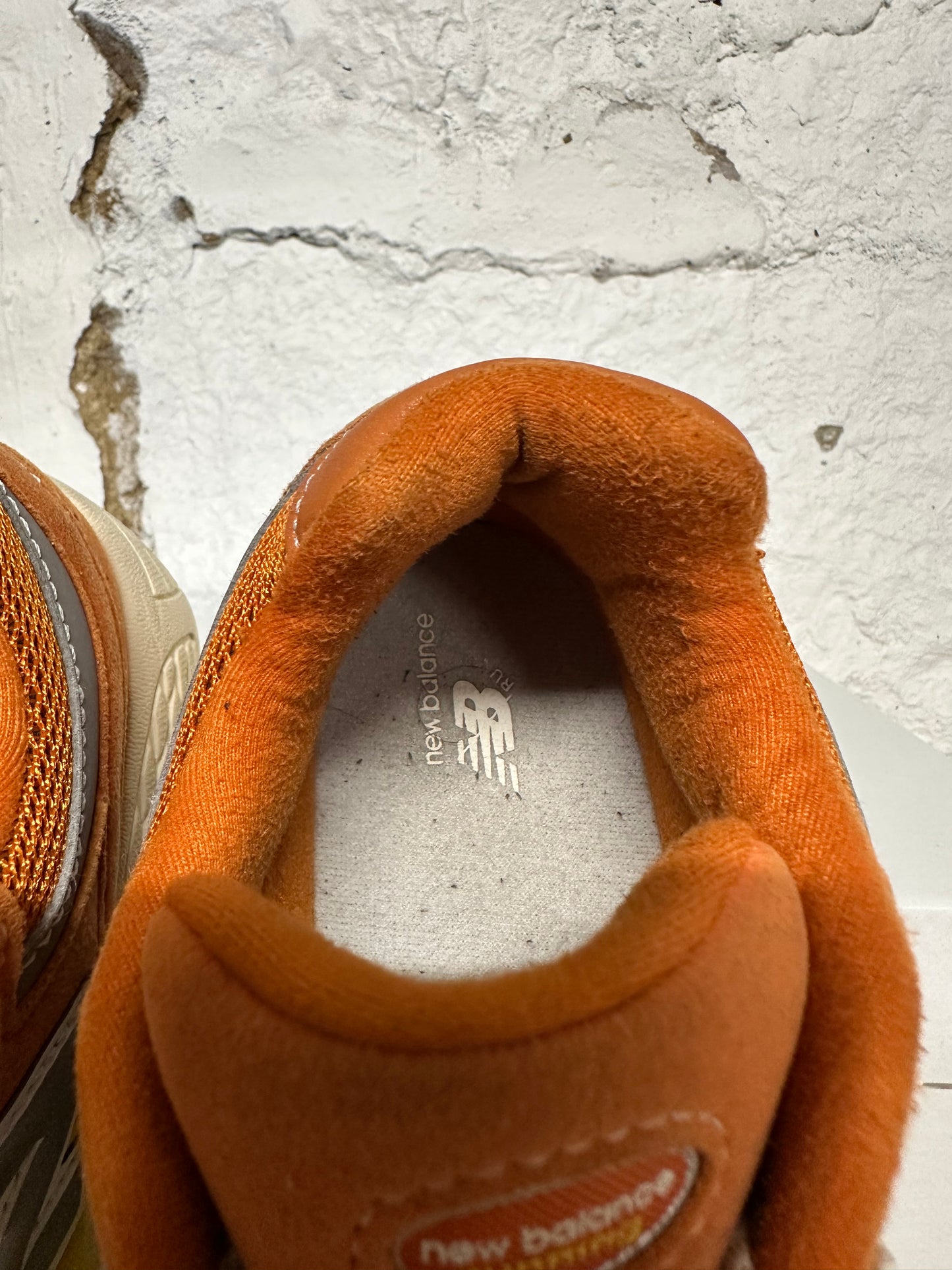 New Balance 2002R Yellow Orange Sz 4.5