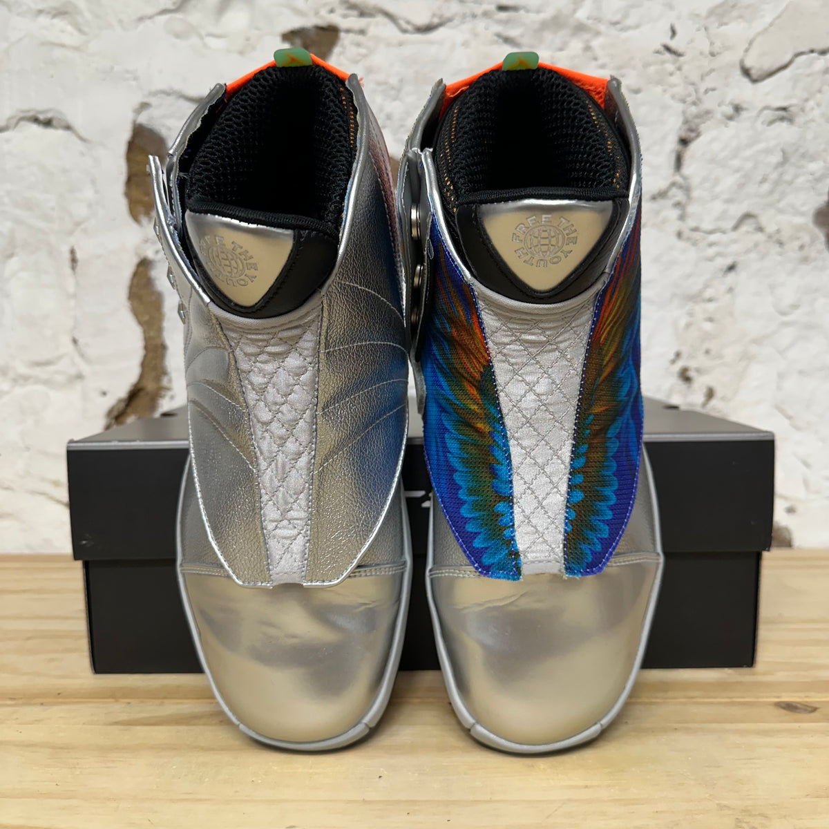 Jordan 16 Free The Youth Sz 10.5 DS
