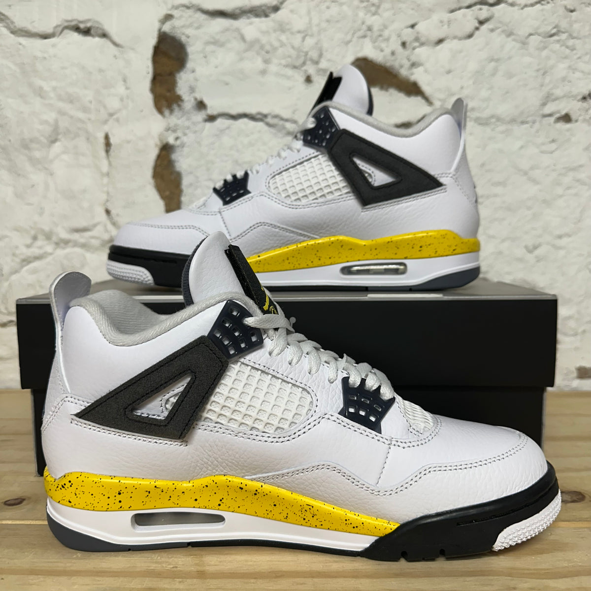 Air Jordan 4 Rare Air Tour Yellow (2026) Sz 8 DS