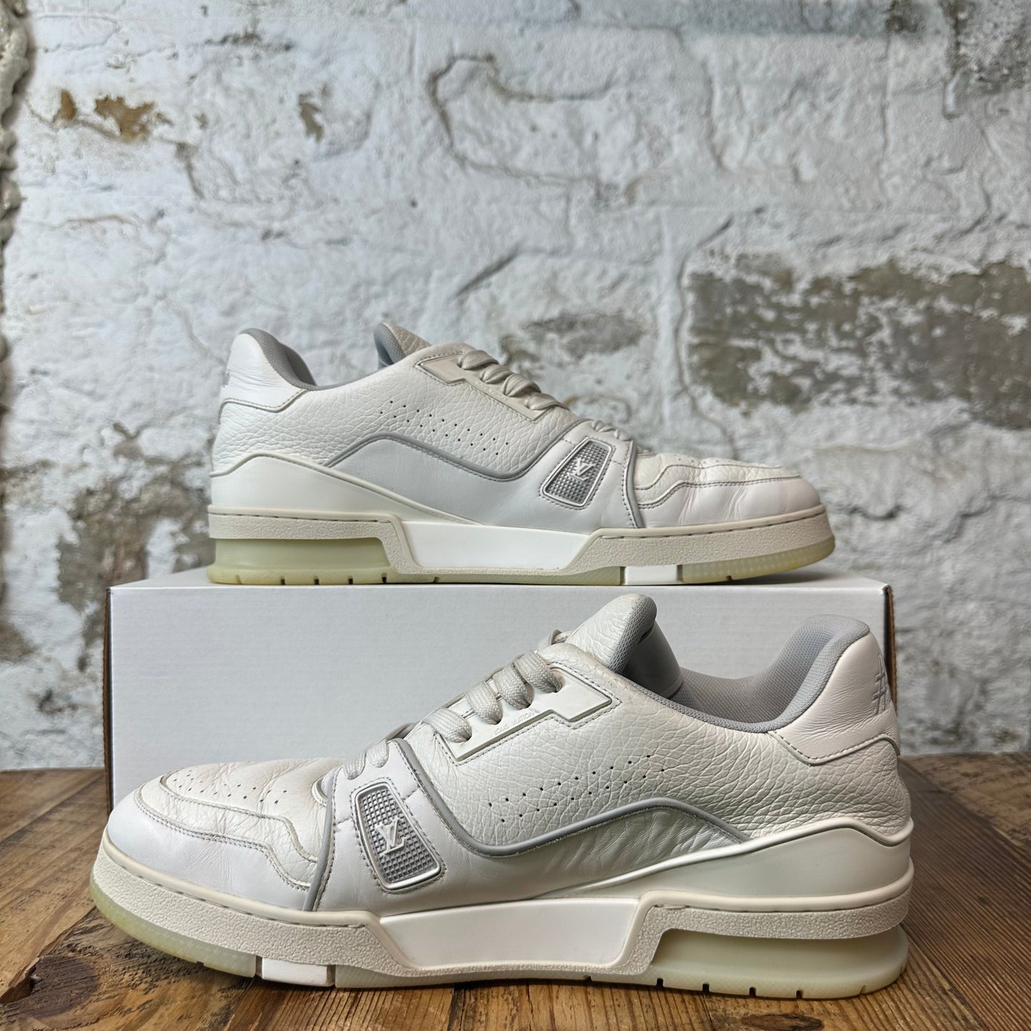 Louis Vuitton Triple White Leather Trainer Sneaker Sz 10.5 (9LV)