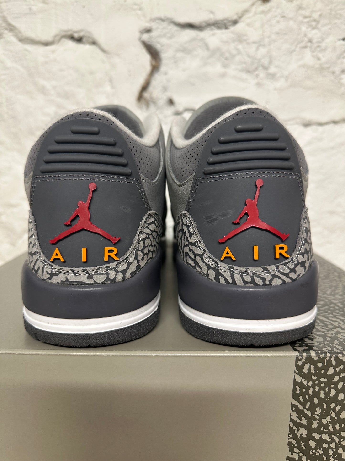 Air Jordan 3 Cool Grey Sz 10