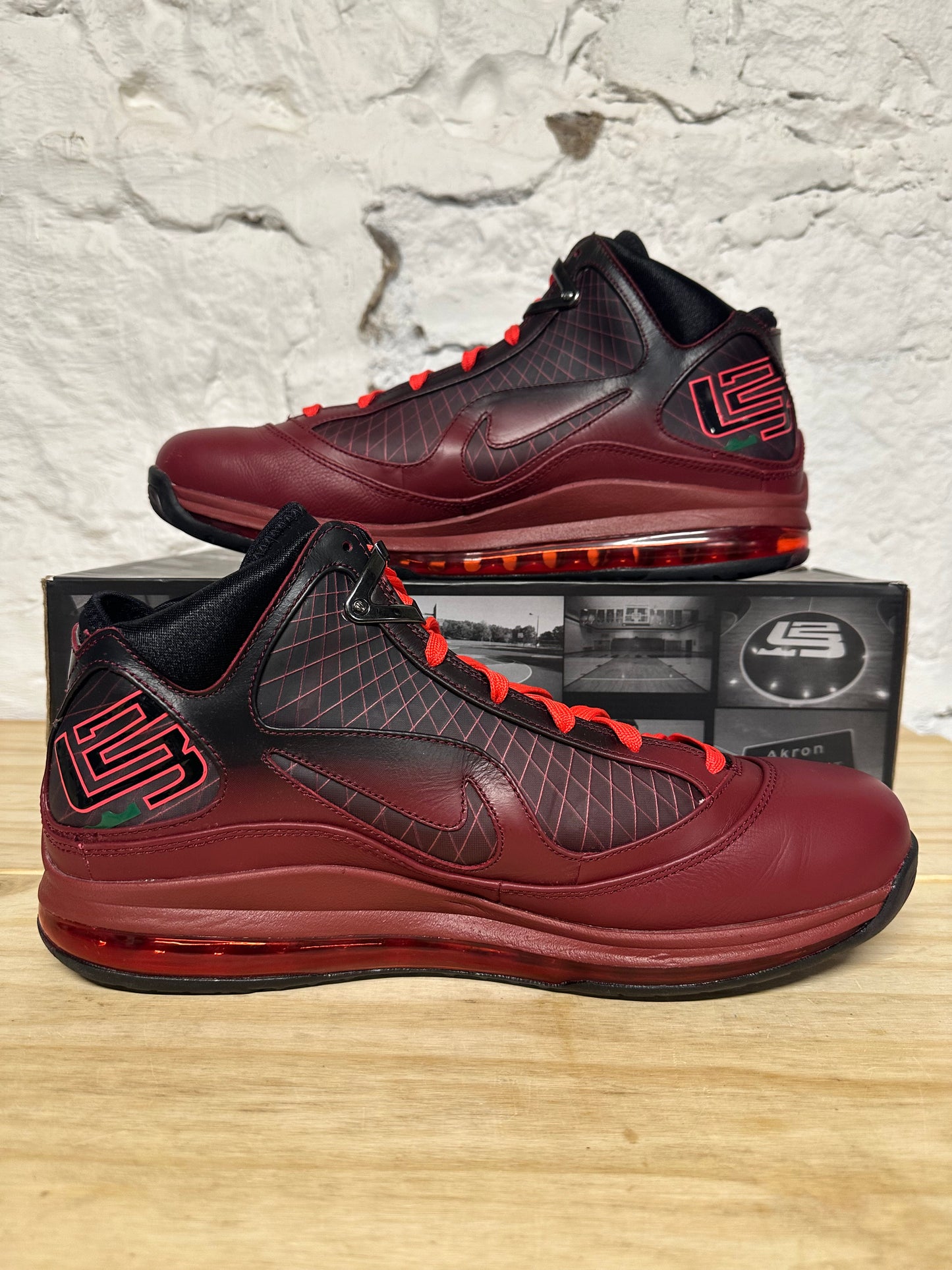 Nike LeBron 7 Christmas Sz 14