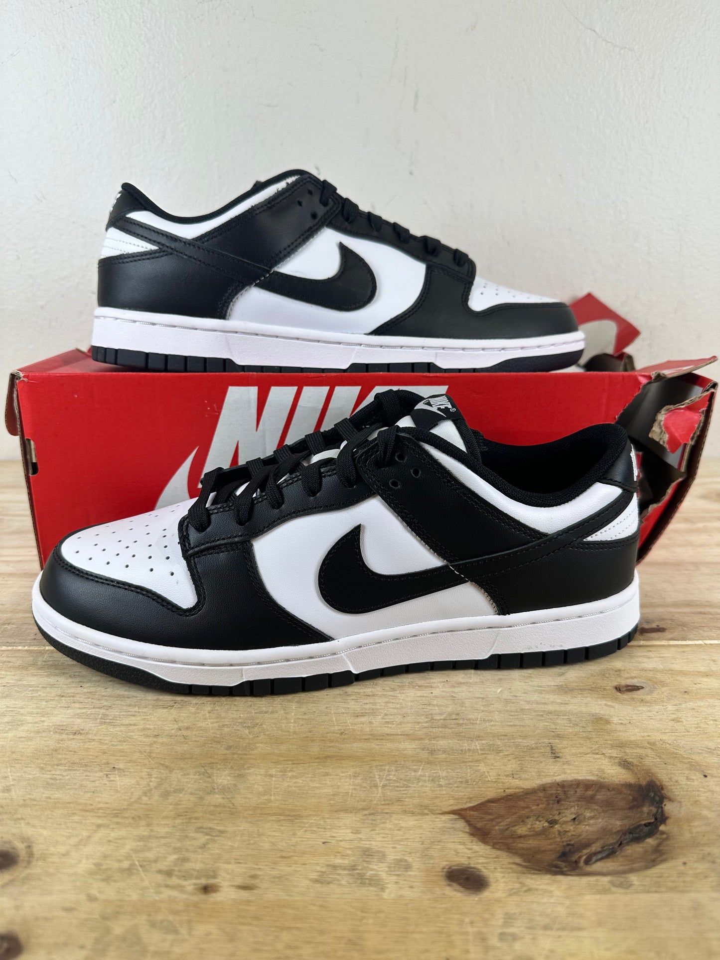 Nike Dunk Low Panda Sz 9.5 DS