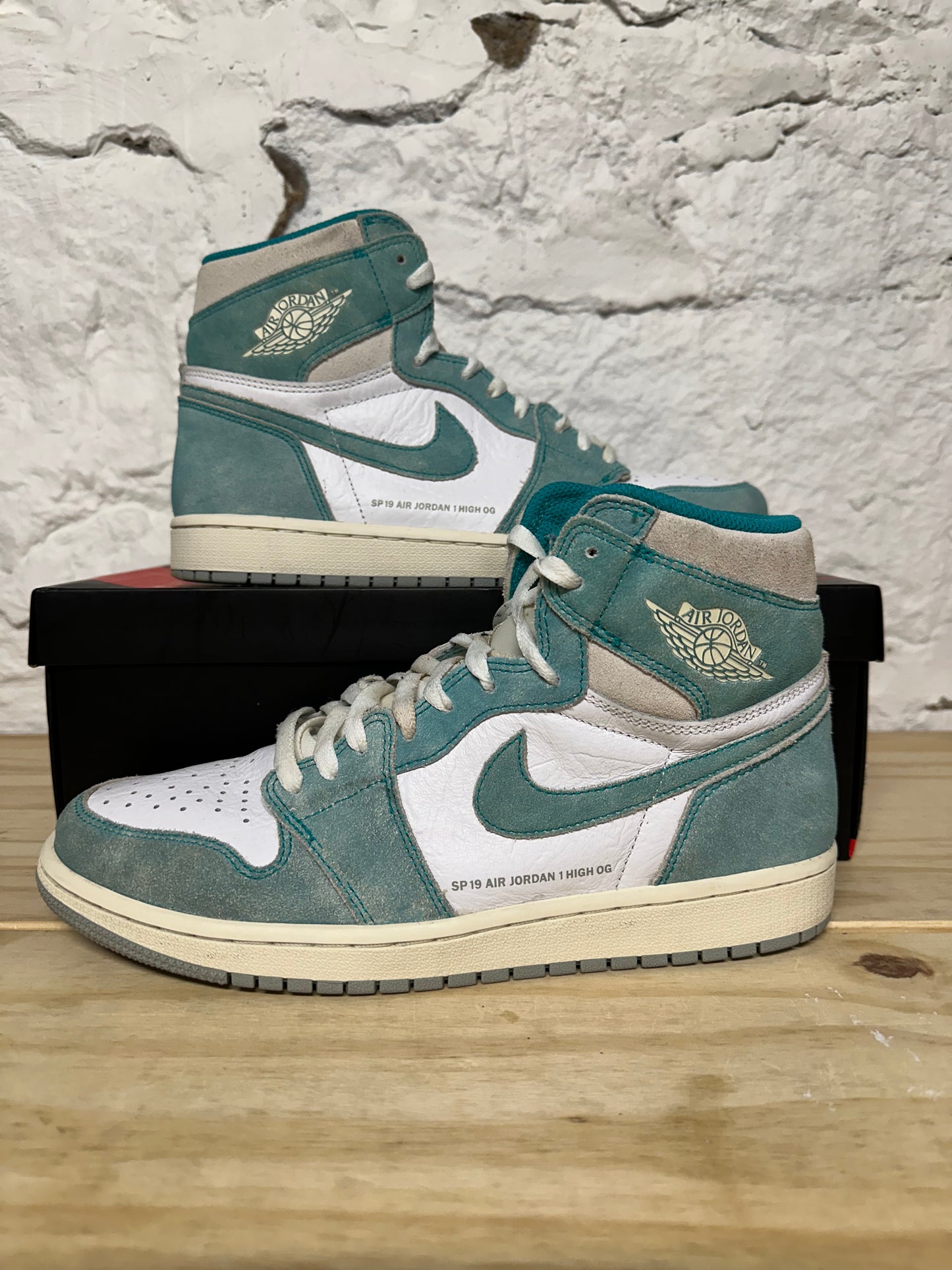 Air Jordan 1 High Turbo Green Sz 10