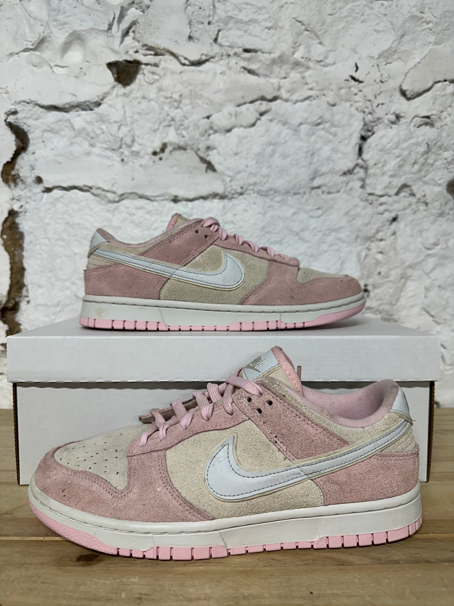 Nike Dunk Low LX Pink Foam Sz 8 (9.5W)