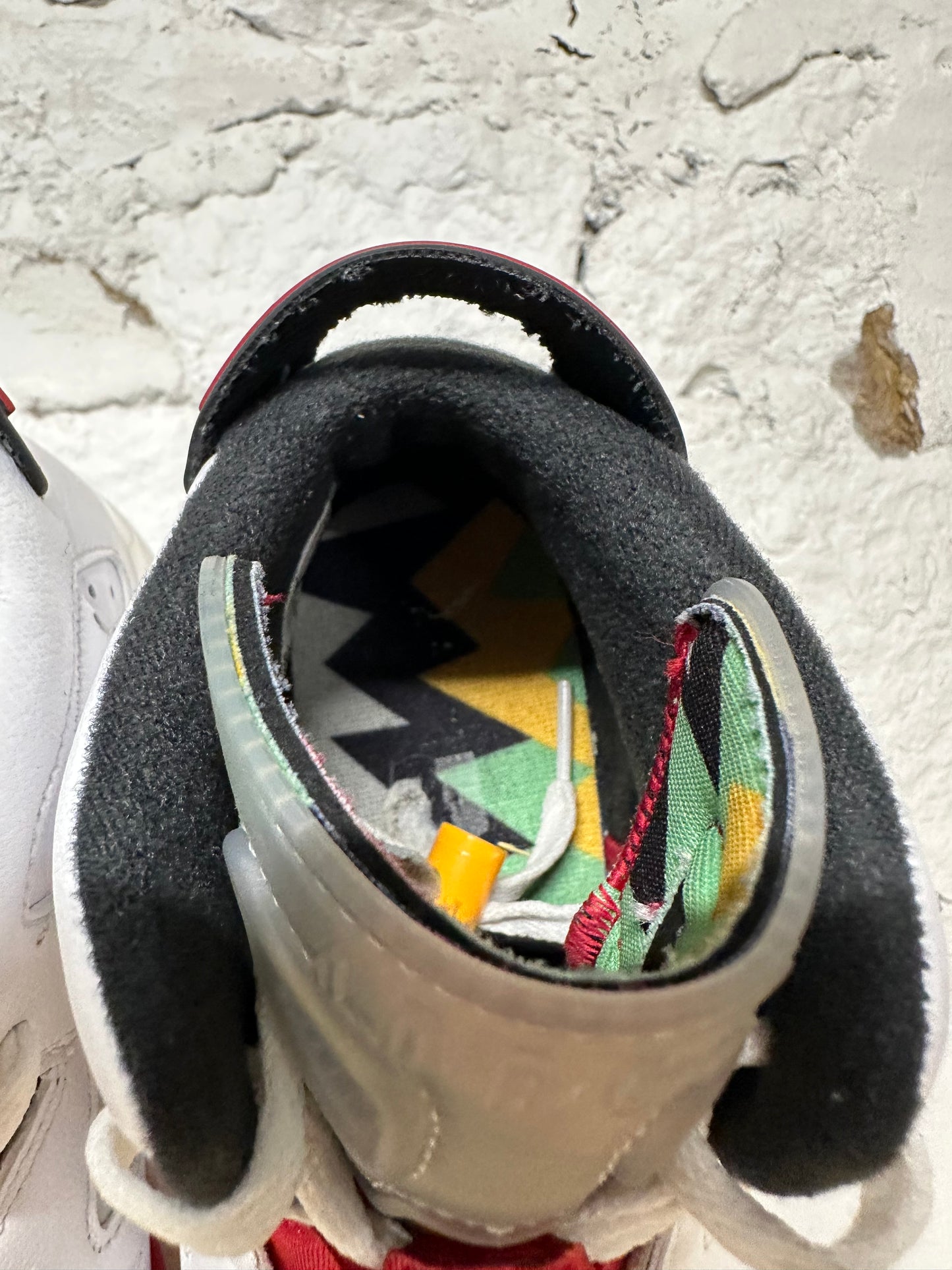 Air Jordan 6 Hare Sz 6.5Y