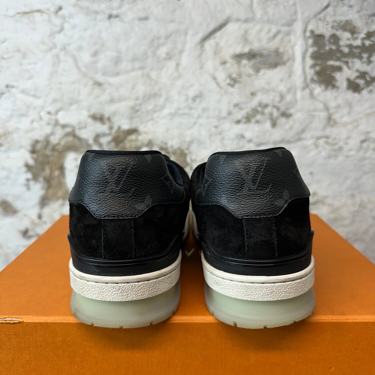 Louis Vuiitton Graphite Trainer Sz 10.5 (9LV) (No Insoles)