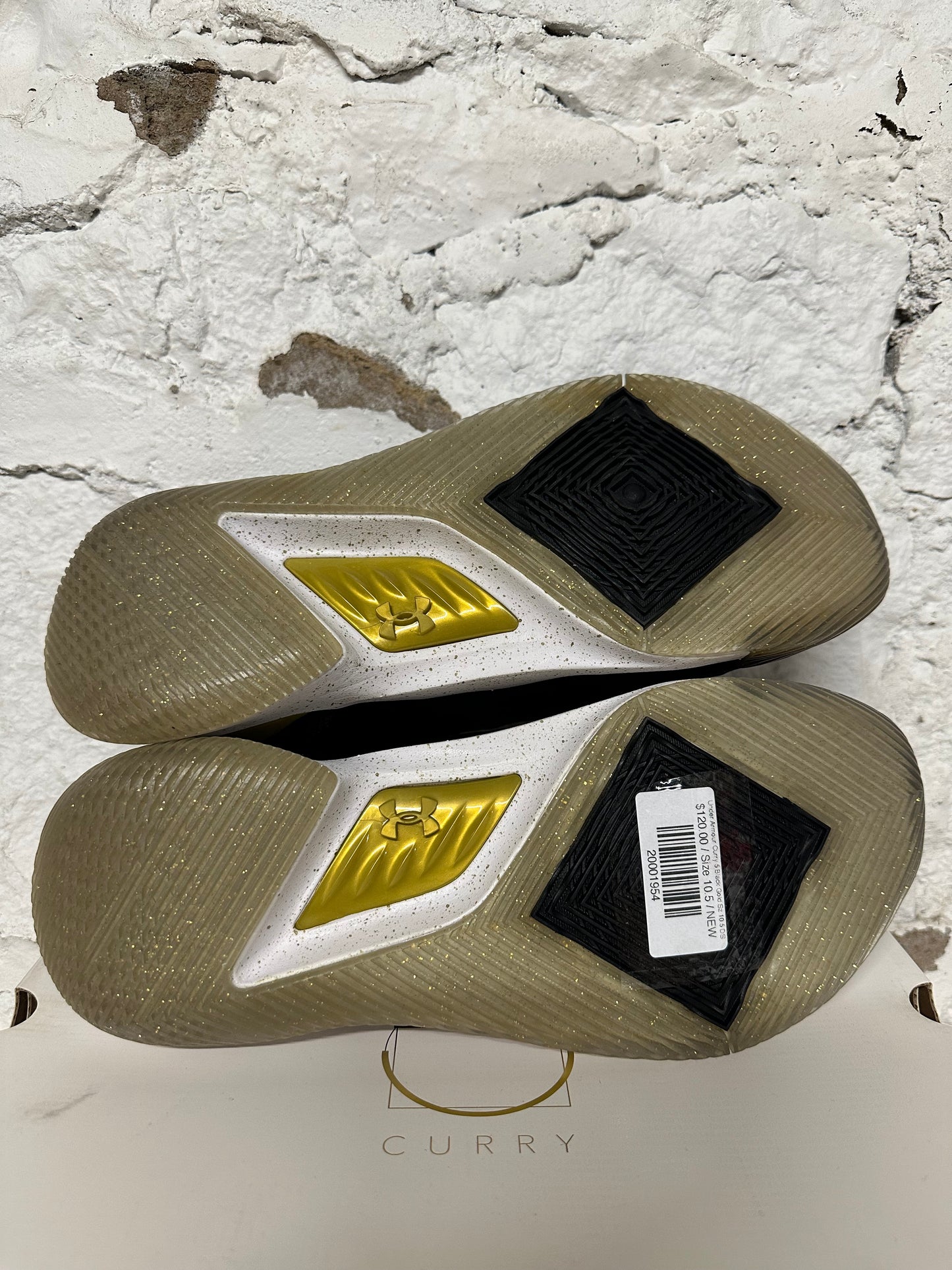Under Armour Curry 5 Black Gold Sz 10.5 DS