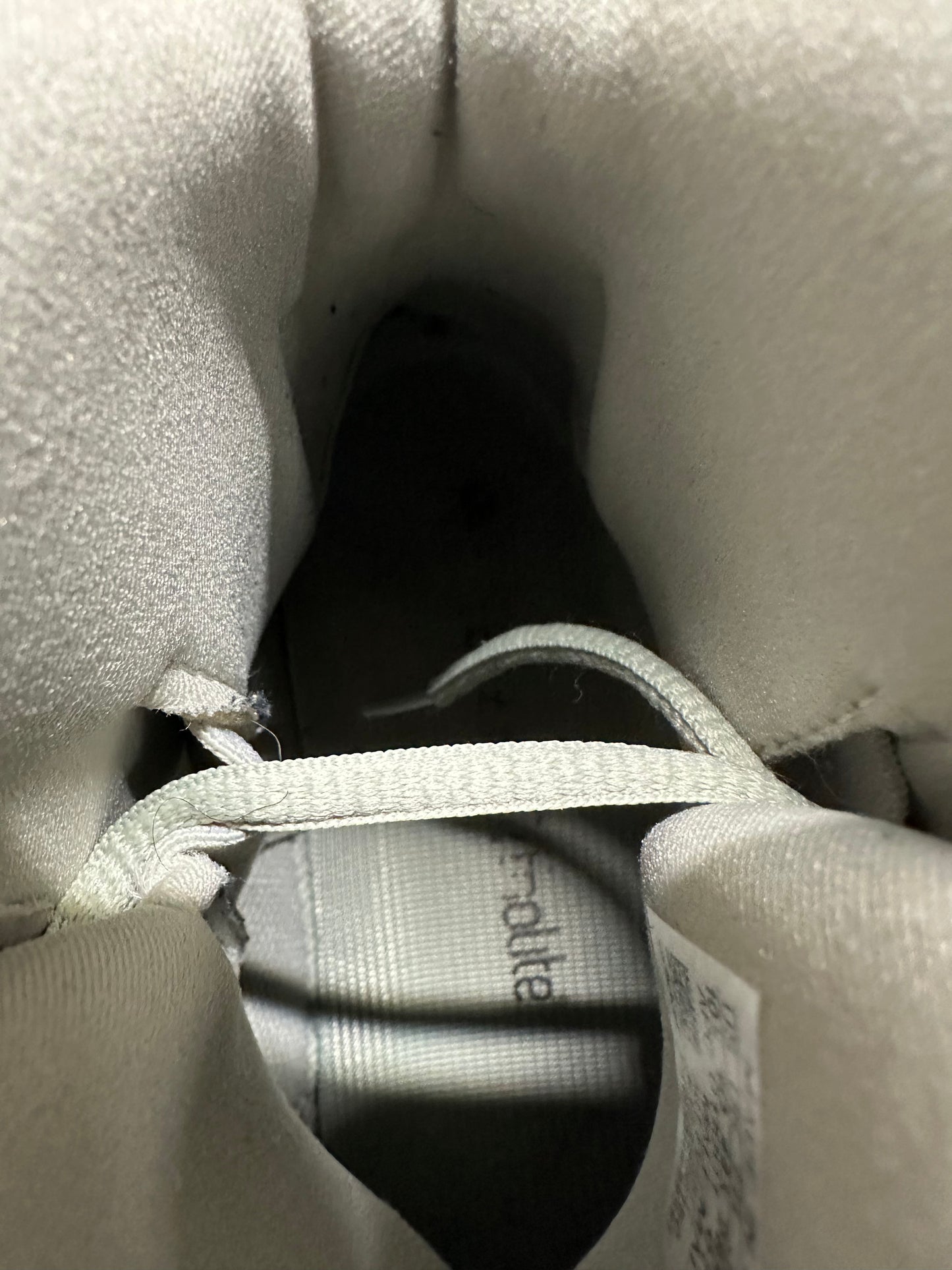 Yeezy Desert Boot Salt Sz 10.5