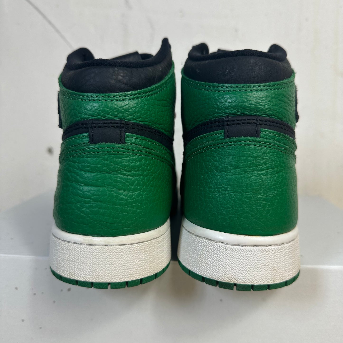 Air Jordan 1 High Pine Green 2.0 Sz 7Y