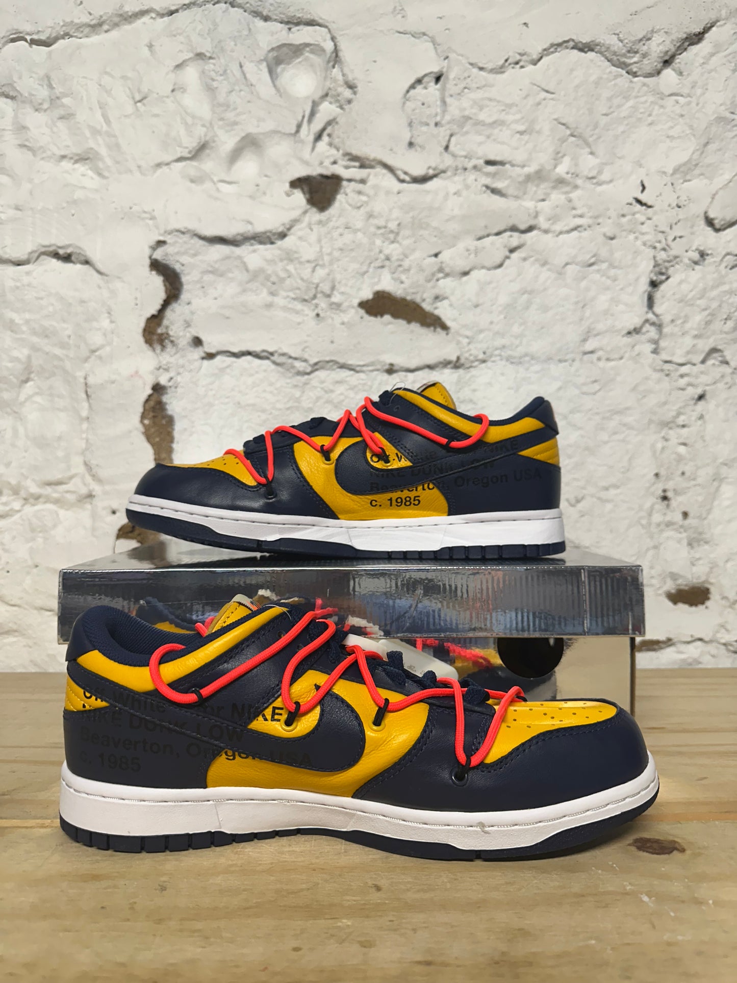 Nike Dunk Low Off-White University Gold Sz 9.5 DS