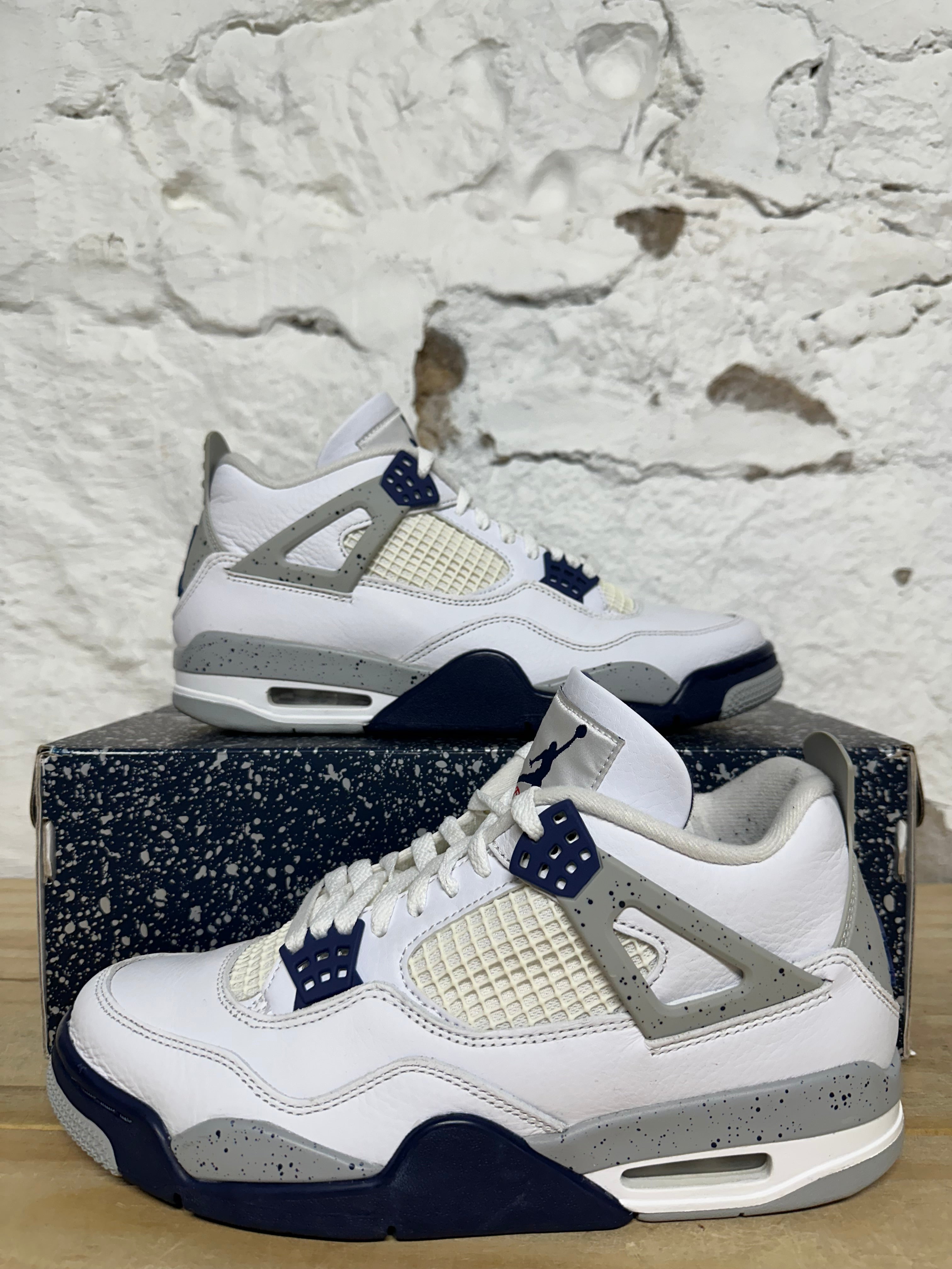 Air Jordan 4 Midnight Navy Sz 9.5