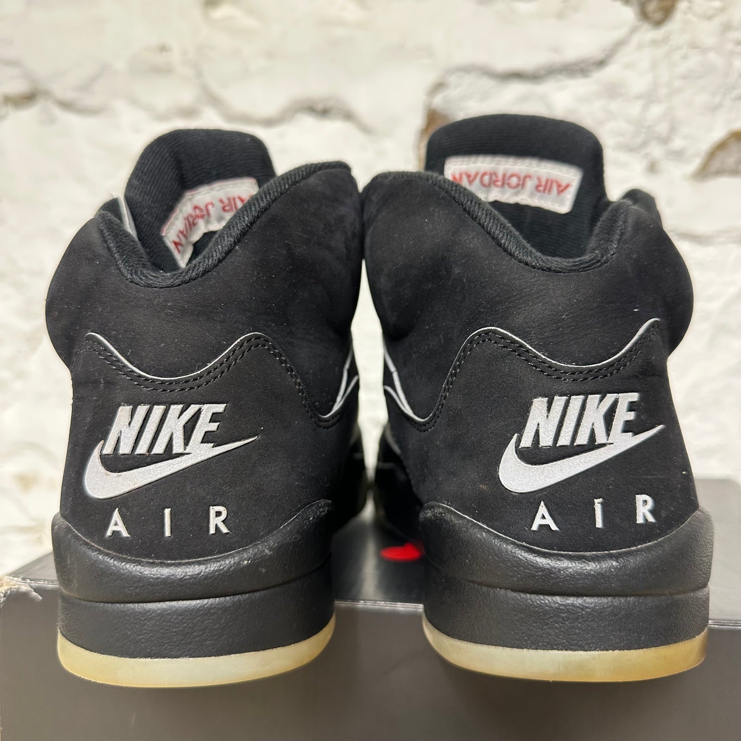Air Jordan 5 Black Metallic Reimagined Sz 9.5