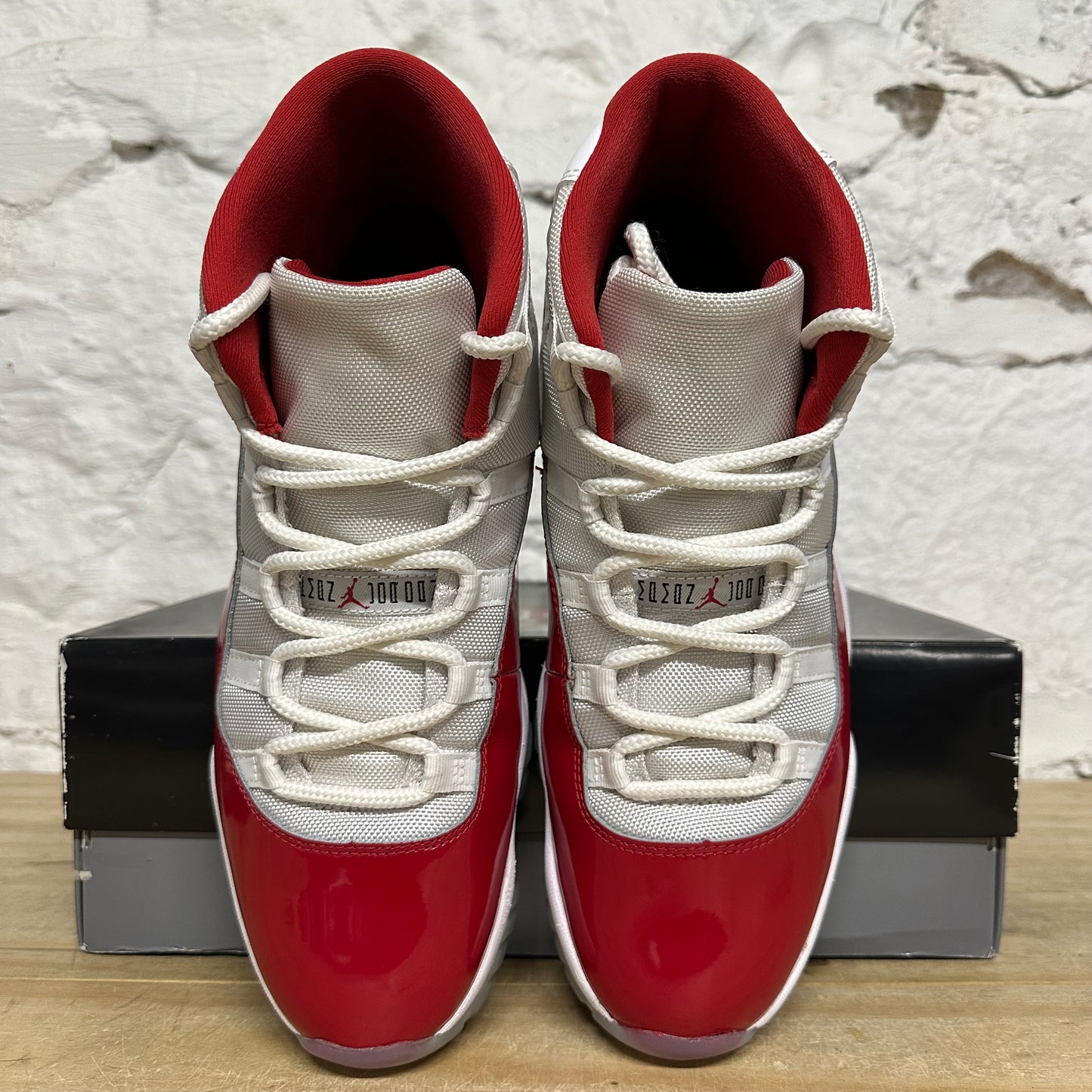 Air Jordan 11 High Cherry Sz 12