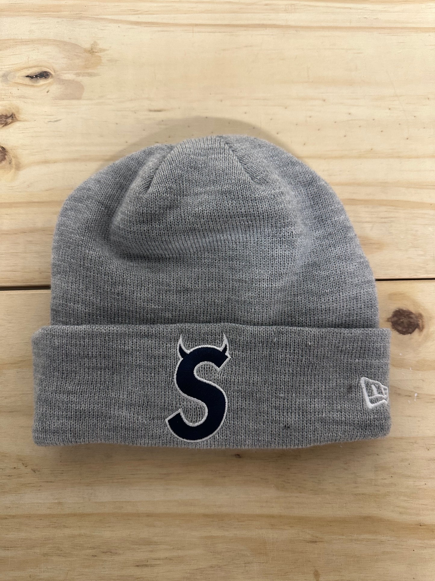 Supreme S Logo Grey Navy Beanie