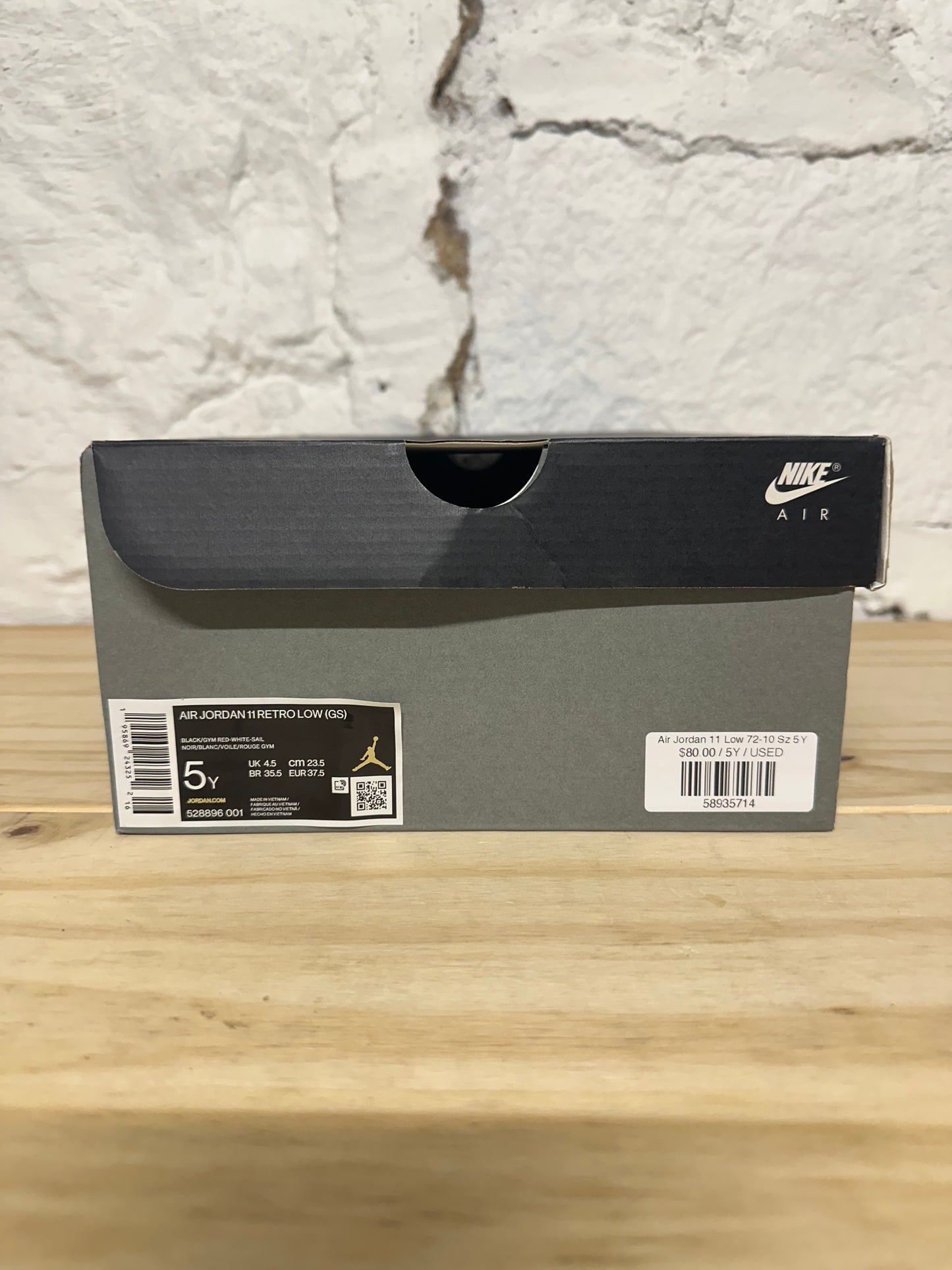 Air Jordan 11 Low 72-10 Sz 5Y